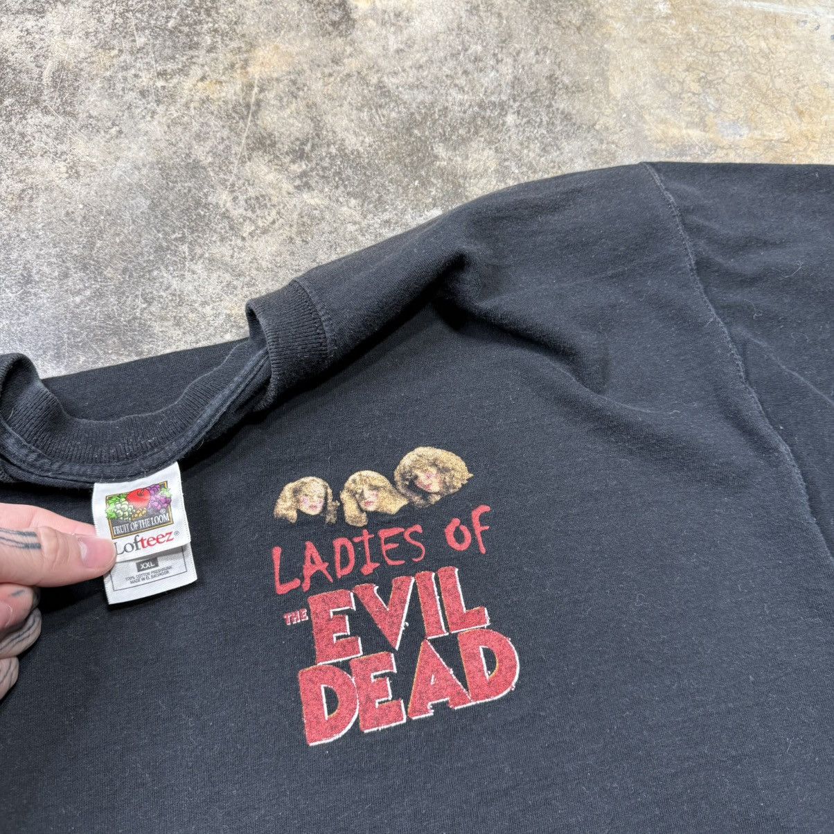 Vintage vintage the evil dead movie promo ladies of evil dead tshirt Size US XXL / EU 58 / 5 - 6 Thumbnail