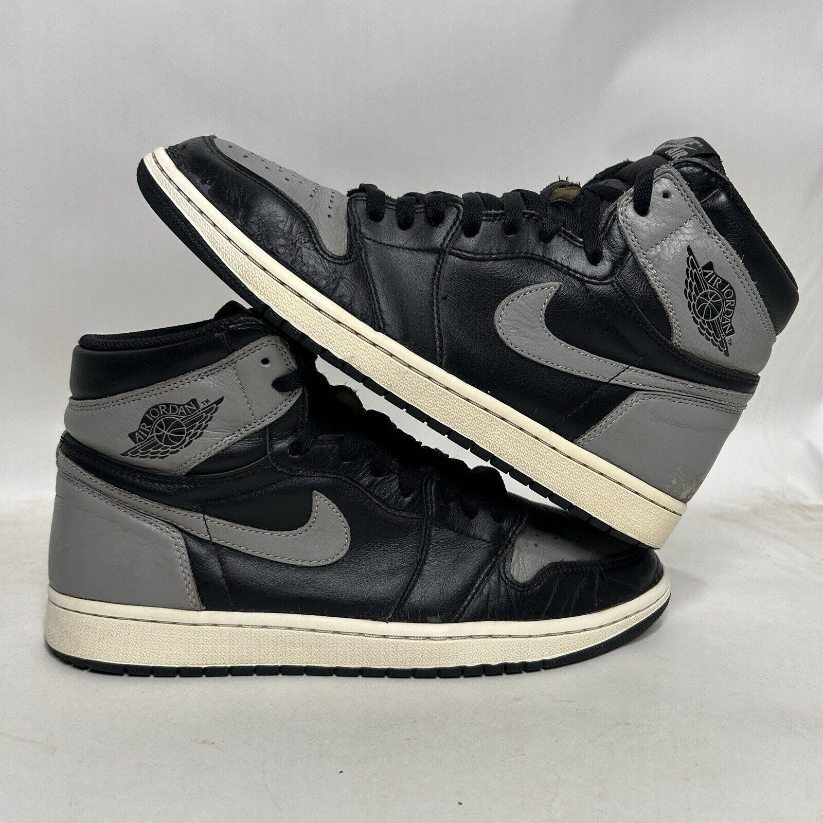 Nike Nike Shoes Air Jordan 1 Retro OG High “Shadow” 2024 Size US 11 / EU 44 - 1 Thumbnail