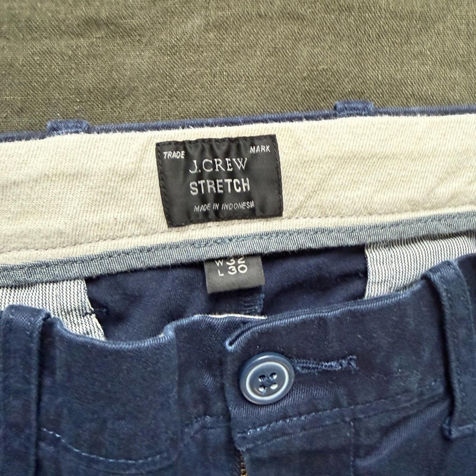 J.Crew J.Crew Navy Chinos 32x30 Size US 32 / EU 48 - 2 Thumbnail