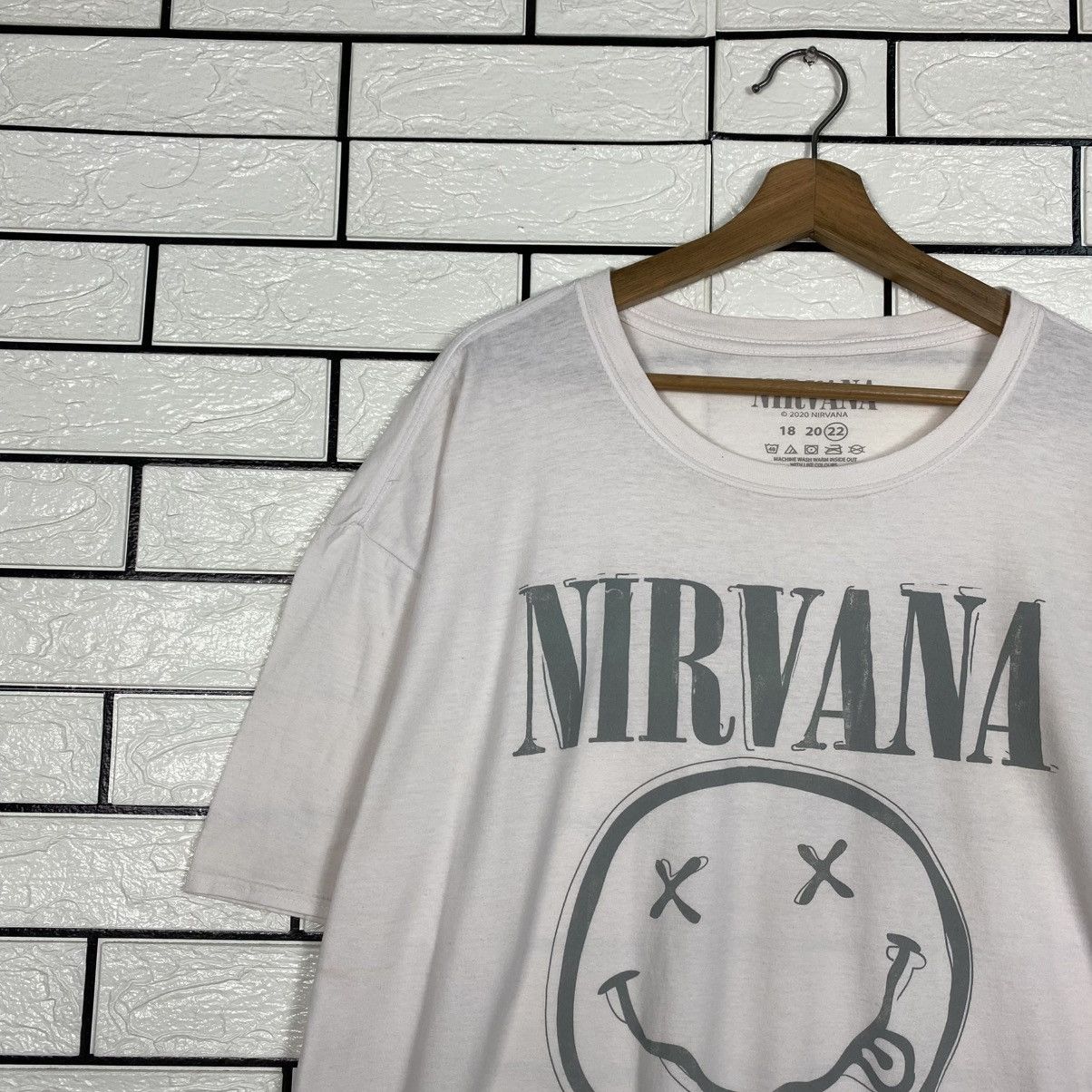 Band Tees 📌Vintage T-Shirt Short Sleeve Nirvana Big Logo Size US M / EU 48-50 / 2 - 8 Thumbnail