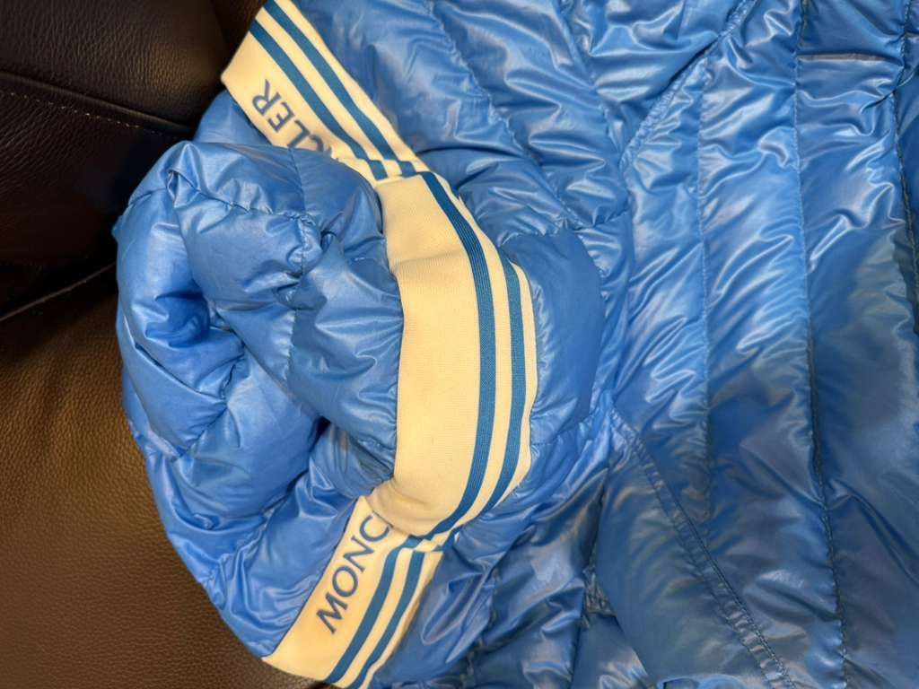 Moncler Moncler clai quilted full zip hooded vest Size US L / EU 52-54 / 3 - 21 Thumbnail