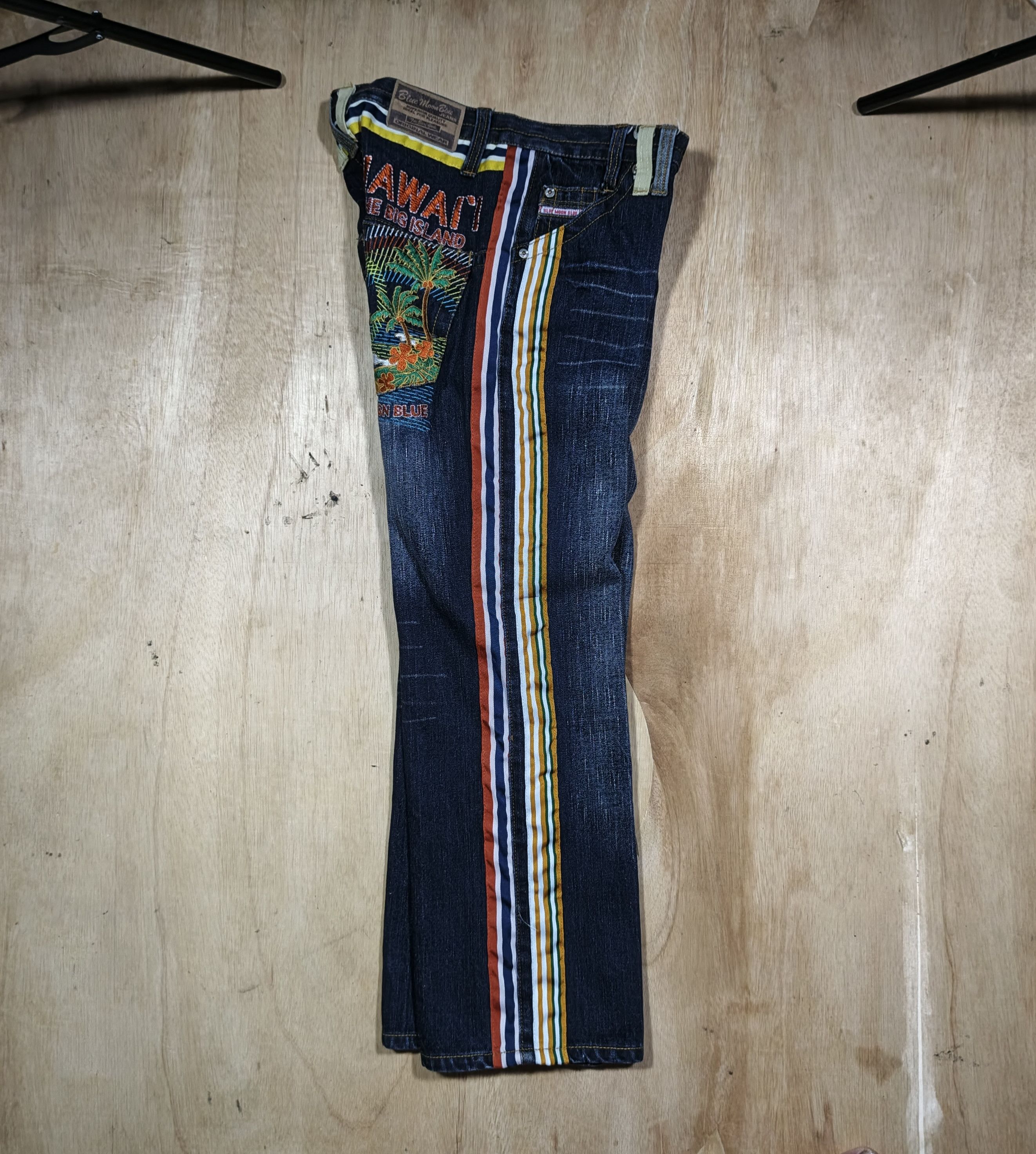 Japanese Brand Blue Moon Blue HAWAI'I TheBigIsland Side Stripe Size US 28 / EU 44 - 8 Thumbnail