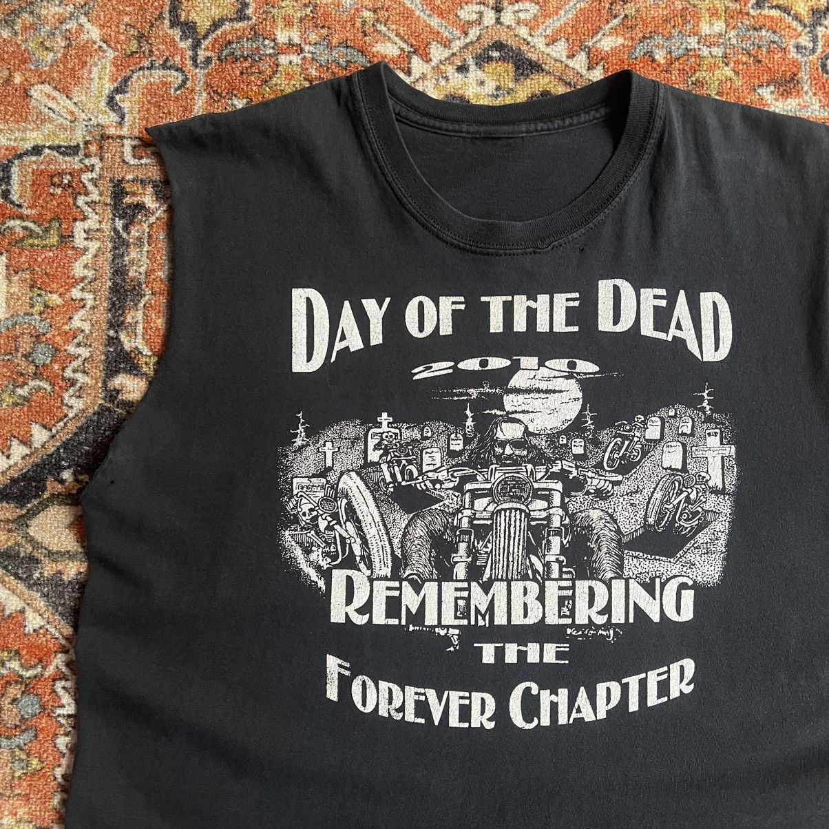 Gildan 2010 Dawn of the dead Milwaukee biker tank top skeletons Size US L / EU 52-54 / 3 - 2 Thumbnail