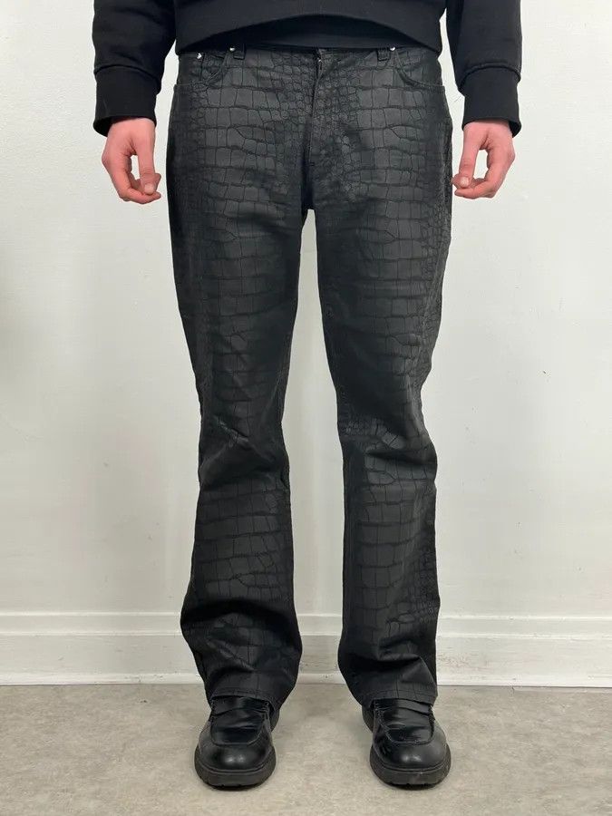 Roberto Cavalli AW2001 Roberto Cavalli Crocodile Effect Obscure Black Pants Size US 32 / EU 48 - 2 Thumbnail