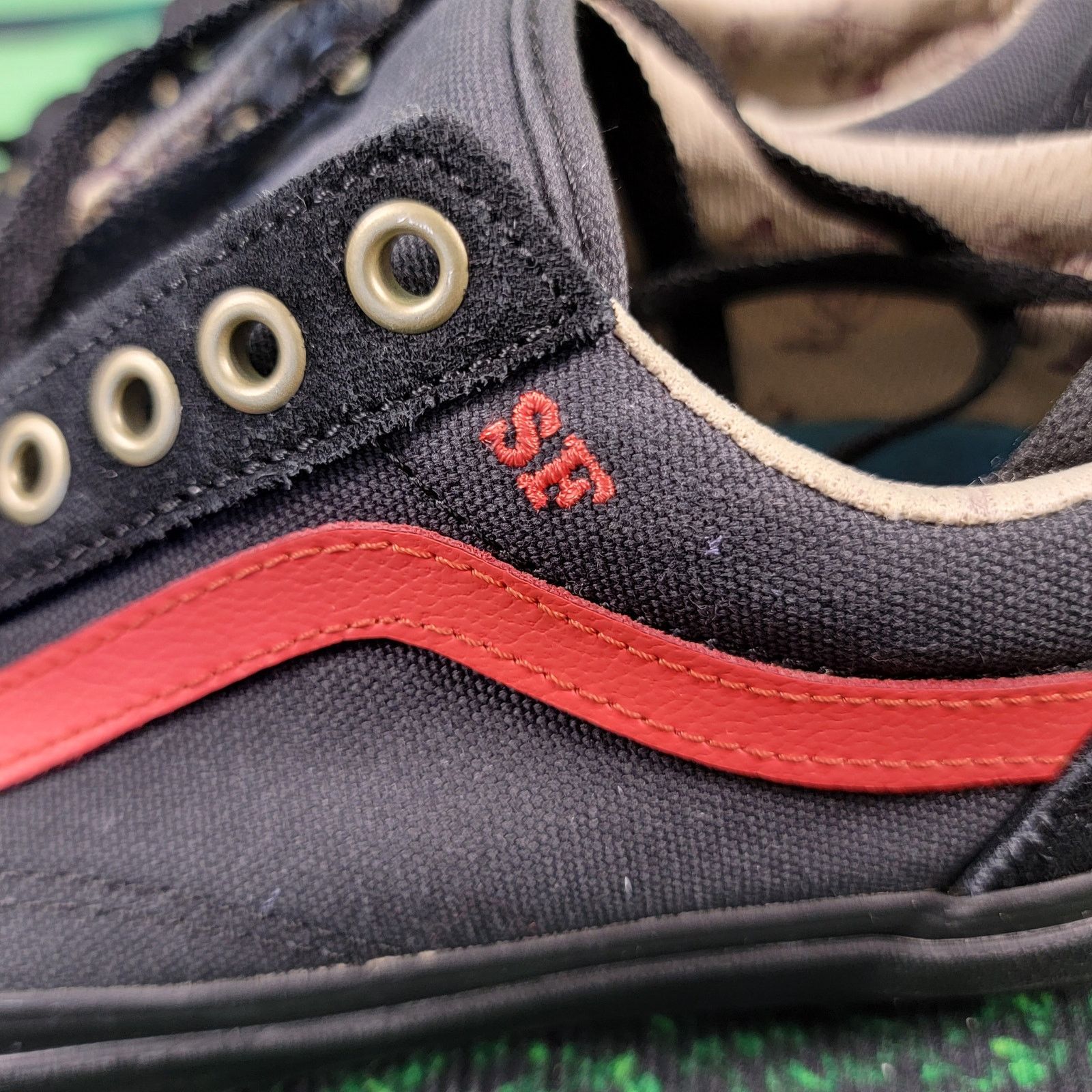 Vans Rare Vans Top Chef Chris Cosentino Sz 7M (S-8) Kitchen Ready Size US 7 / EU 40 - 3 Thumbnail