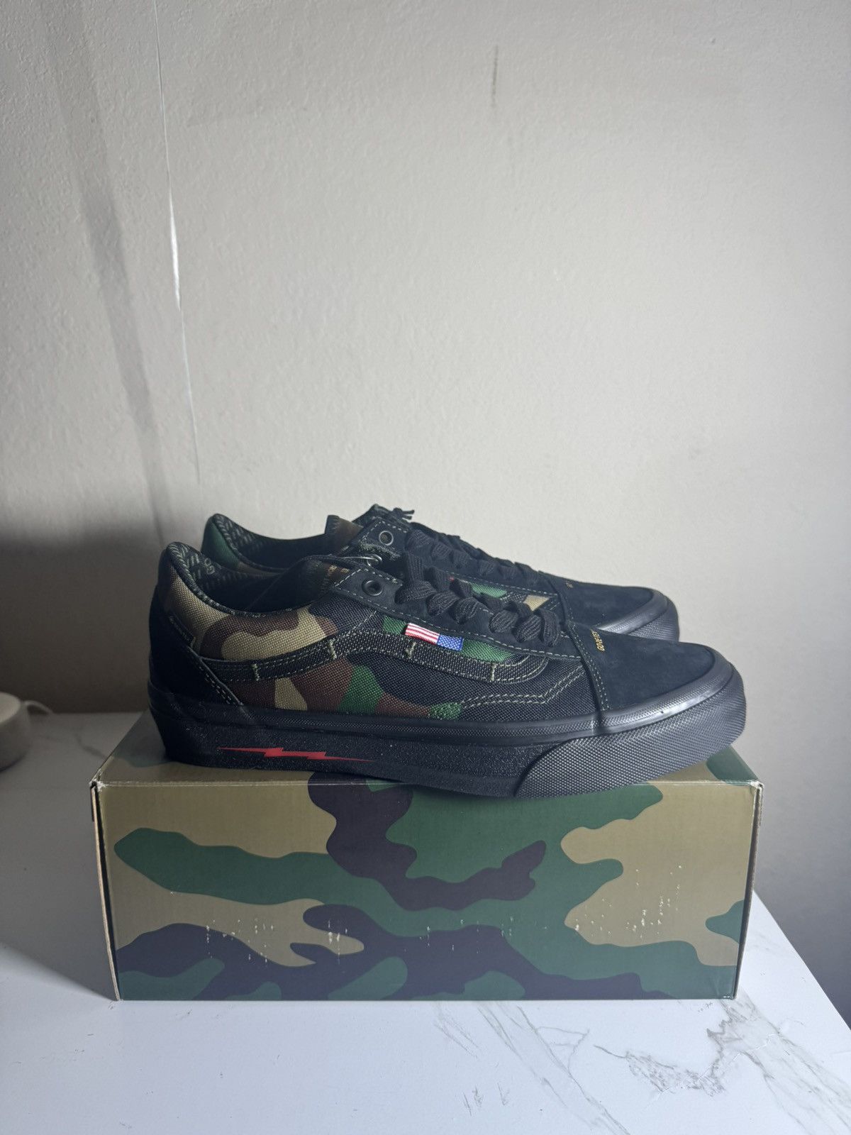 DEFCON × Vans DEFCON VANS Old Skool GTX Gore-Tex Black Woodland Camo - 9 Size US 9 / EU 42 - 6 Thumbnail