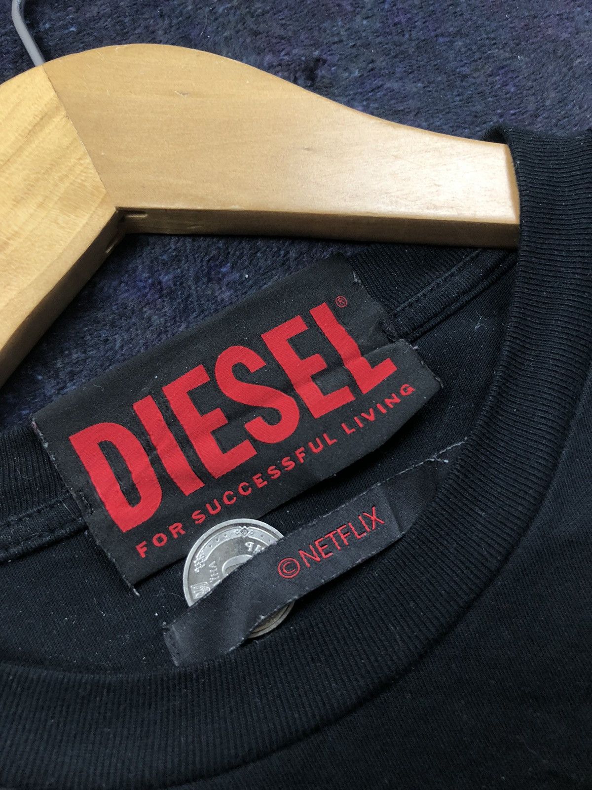 Diesel DIESEL x Netflix Hype La Casa De Papel TOKIO Big Logo Tshirt Size US M / EU 48-50 / 2 - 5 Thumbnail