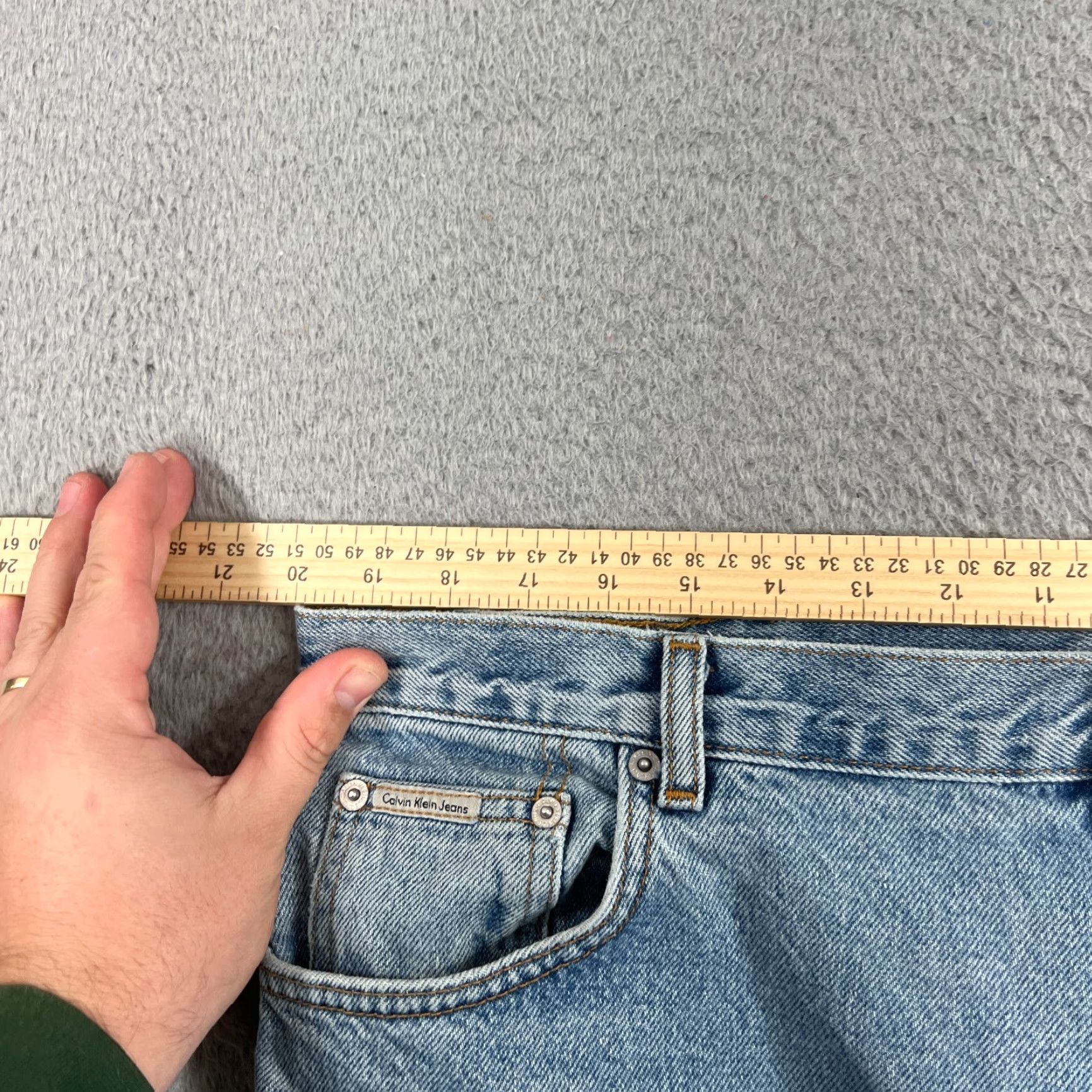 Calvin Klein Vintage 90s Calvin Klein Jeans Mens 40 Denim Shorts Easy Fit Short Size US 40 / EU 56 - 5 Thumbnail