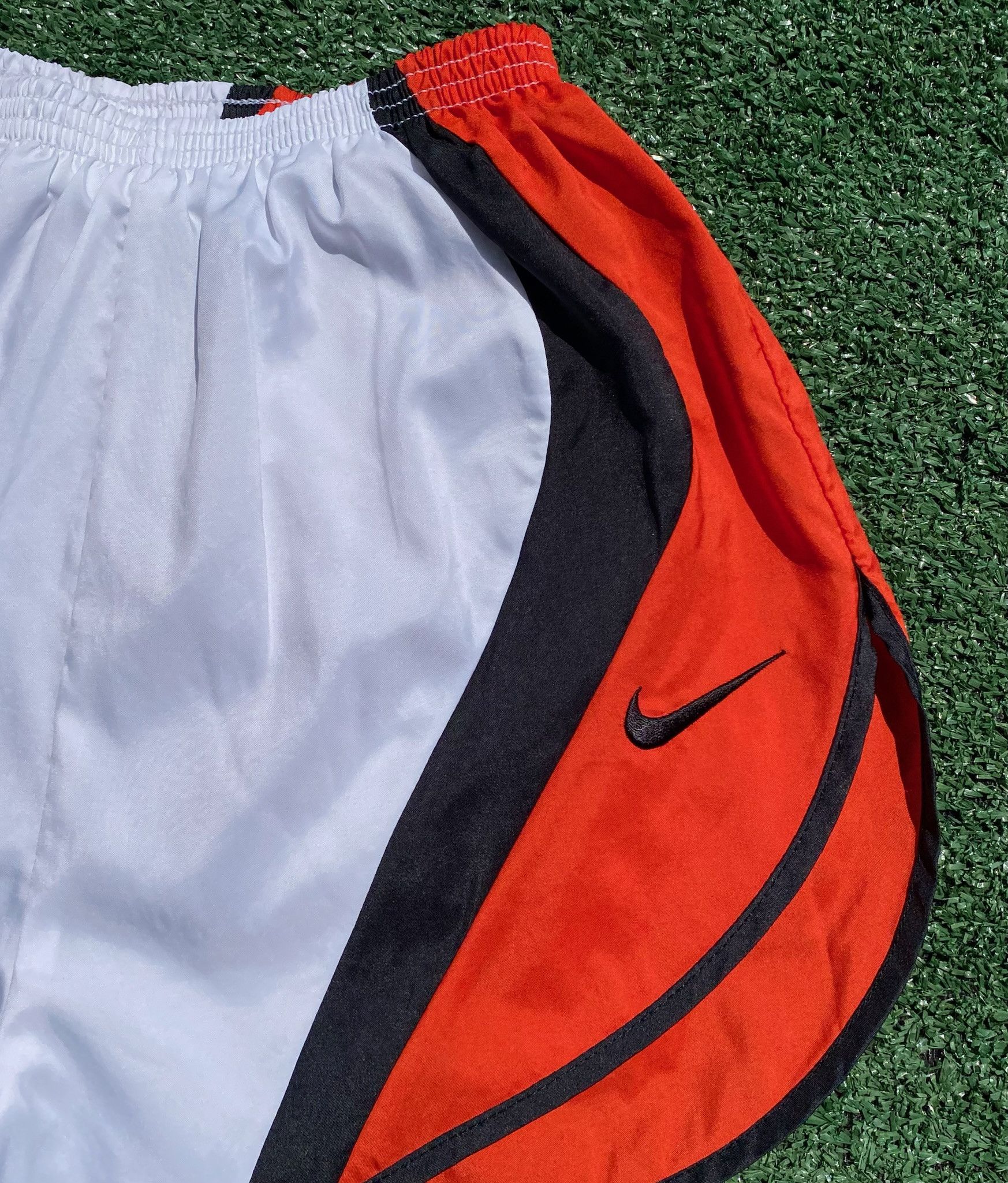 Nike 90’s Nike Red Black White Sprinter Shorts XS Size US 28 / EU 44 - 3 Thumbnail