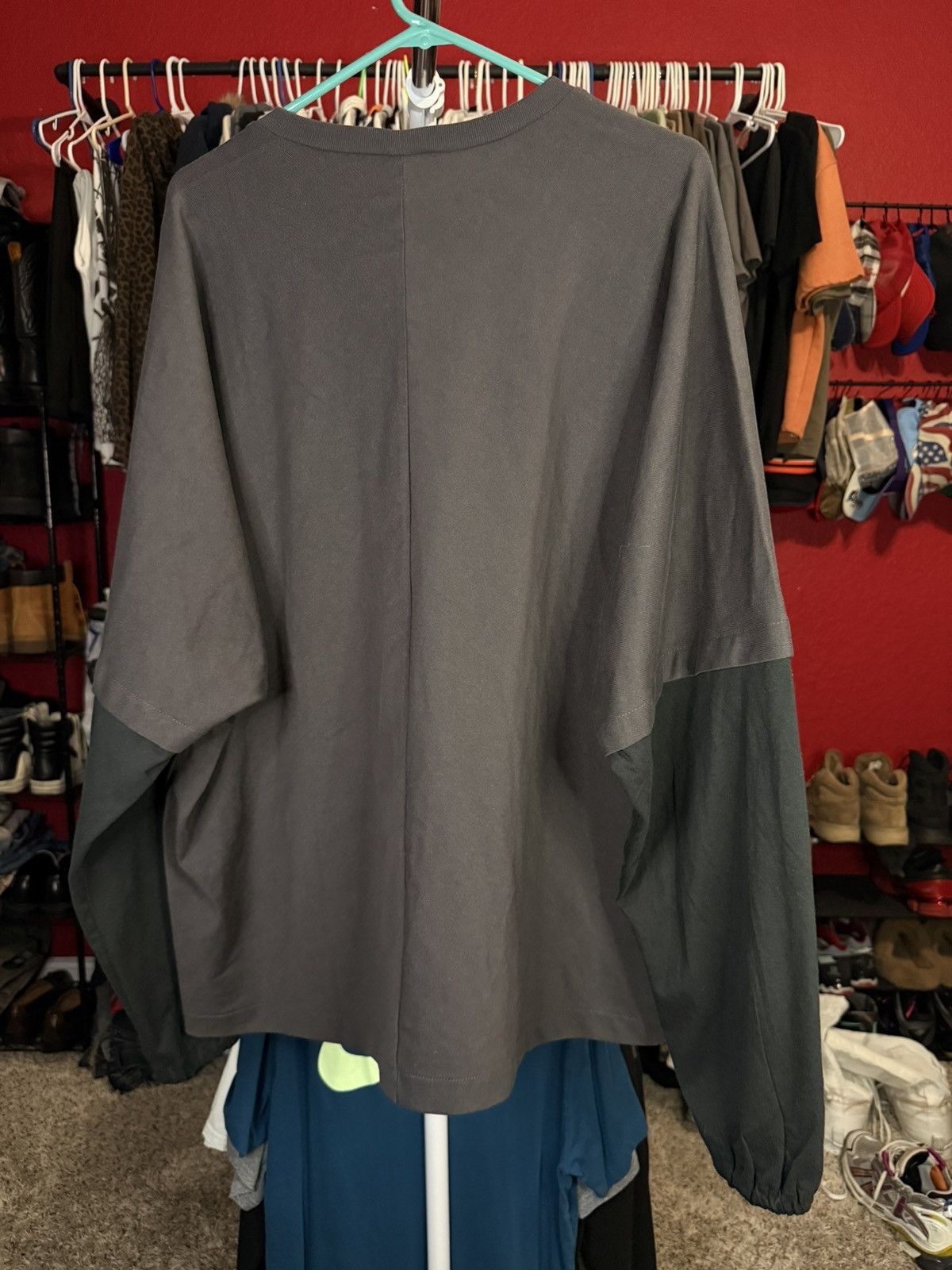 Yeezy Yeezy TS-05 Size US L / EU 52-54 / 3 - 4 Thumbnail