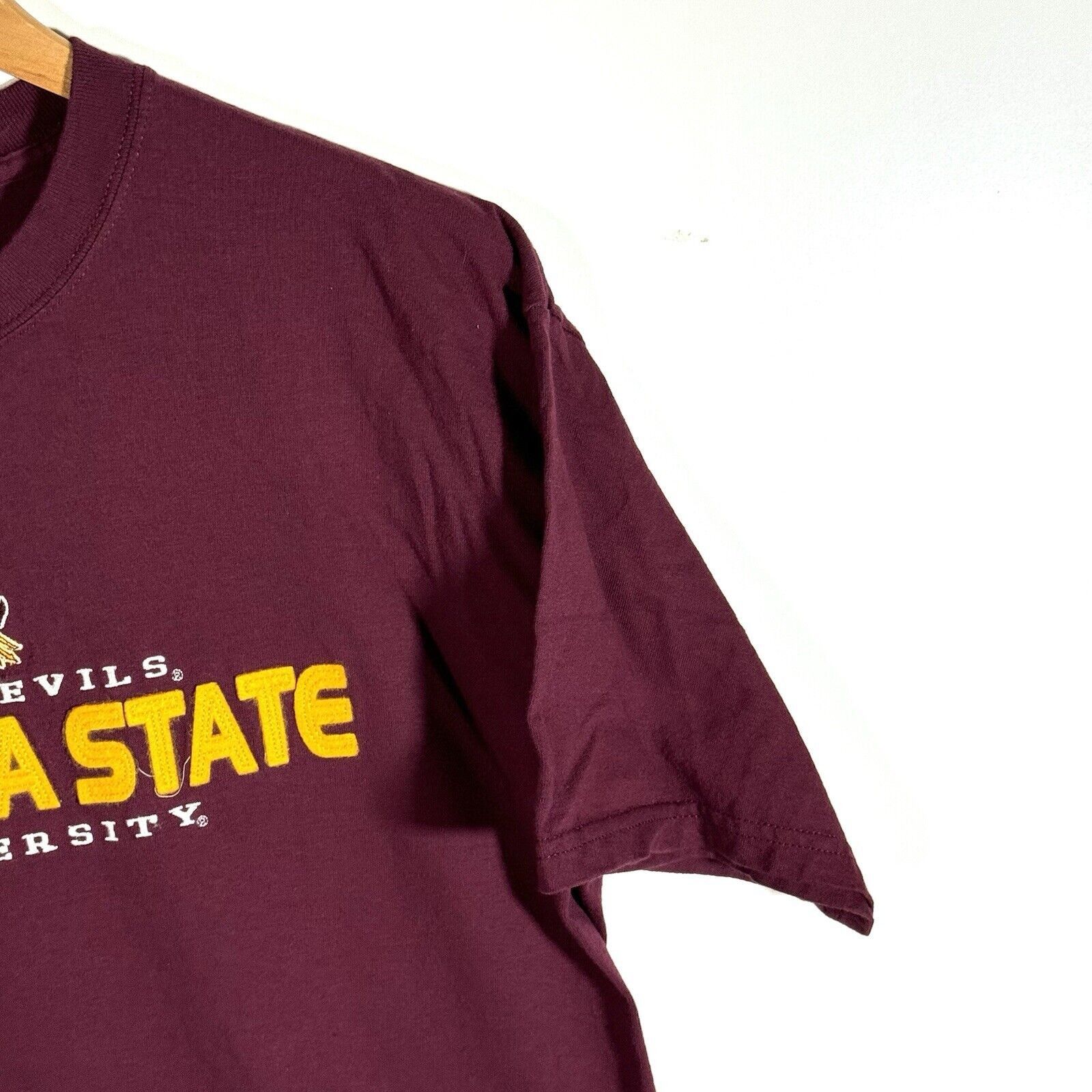 Other 2000’s Gildan NCAA Arizona Sun Devils Graphic T-shirt L Size US L / EU 52-54 / 3 - 5 Thumbnail