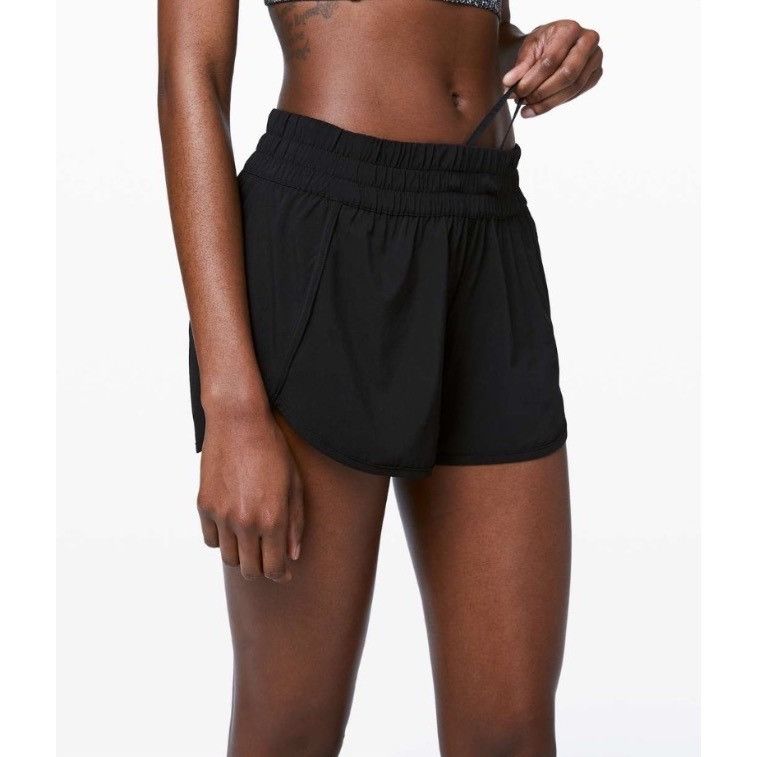 Lululemon 𝓛𝓾𝓵𝓾𝓵𝓮𝓶𝓸𝓷 Tracker Short V *4" Size 28" / US 6 / IT 42 - 9 Thumbnail