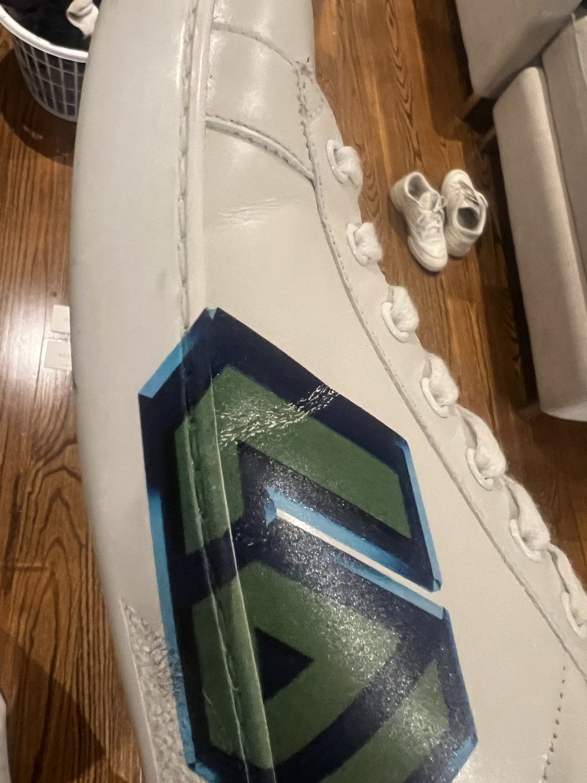 Gucci Gucci Ace “LOVED” Sneaker Size US 11 / EU 44 - 9 Thumbnail