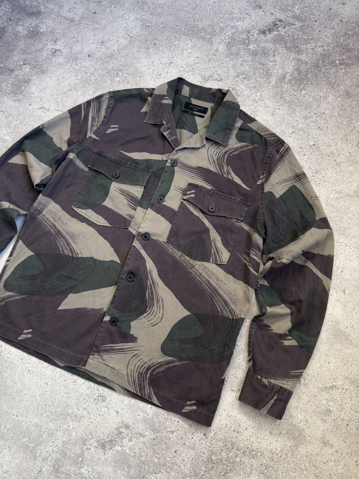 Allsaints Vintage Allsaints Camo Overshirt Button Ups Shirt Size US M / EU 48-50 / 2 - 2 Thumbnail