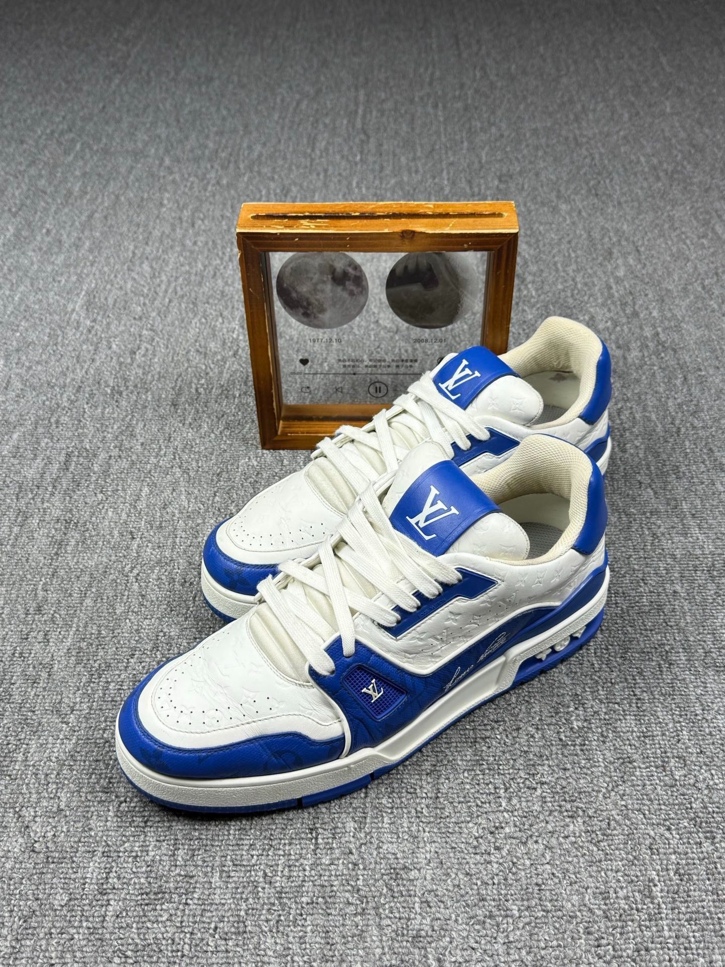 Louis Vuitton Louis Vuitton Training Blue Lowtop Sneakers 9 Men Size US 9 / EU 42 - 1 Thumbnail