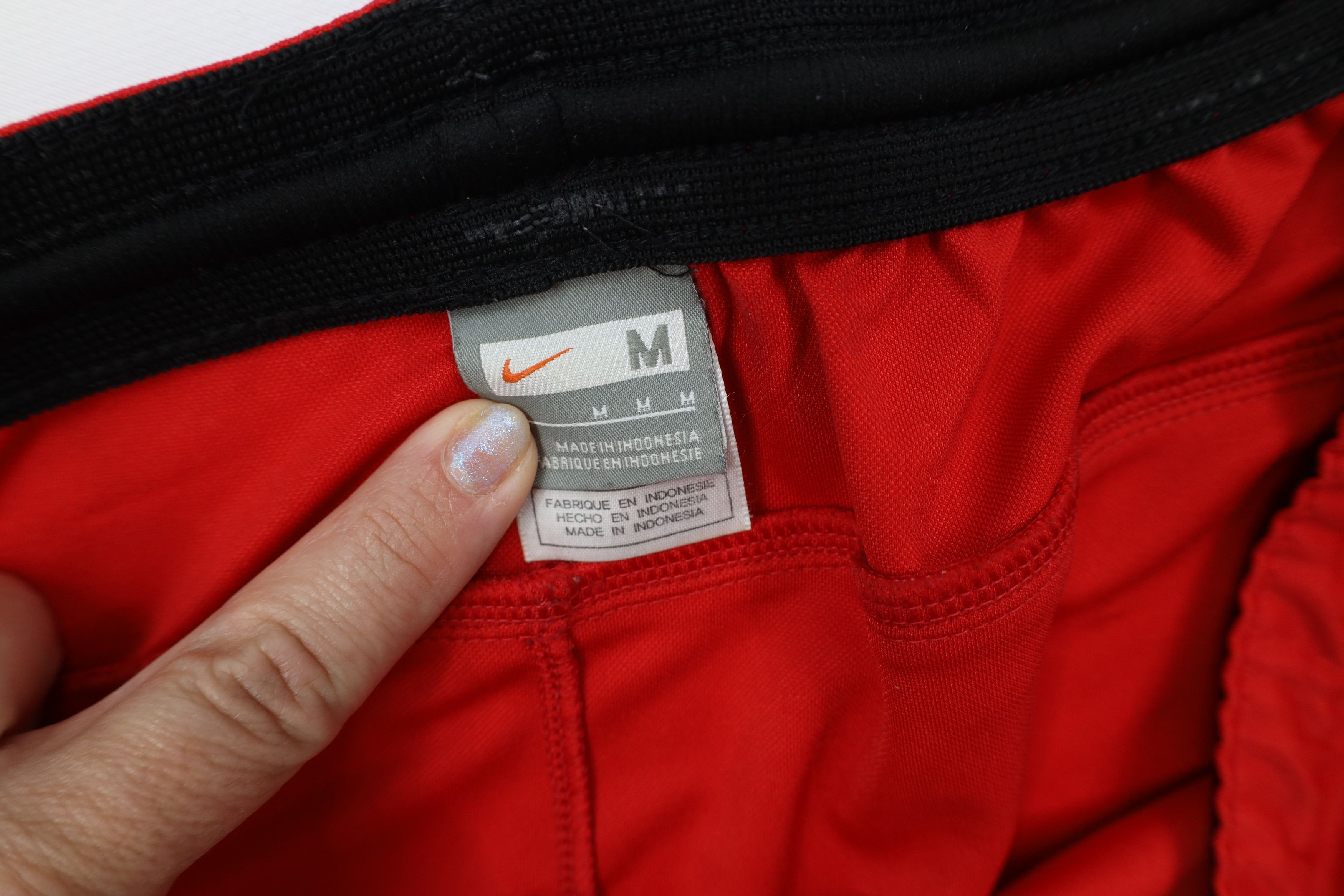 Nike Vintage Nike Mini Swoosh Running Soccer Shorts Red AS IS Size US 32 / EU 48 - 7 Thumbnail