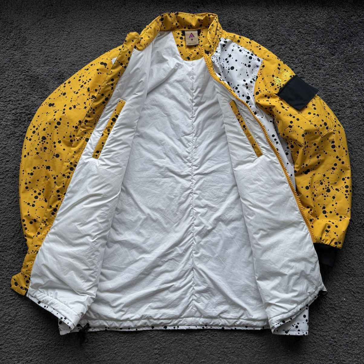 Errolson Hugh × Nike × Nike ACG Nike Lab ACG White and Yellow Errolson Hugh Insulated Jacket Size US XL / EU 56 / 4 - 3 Thumbnail