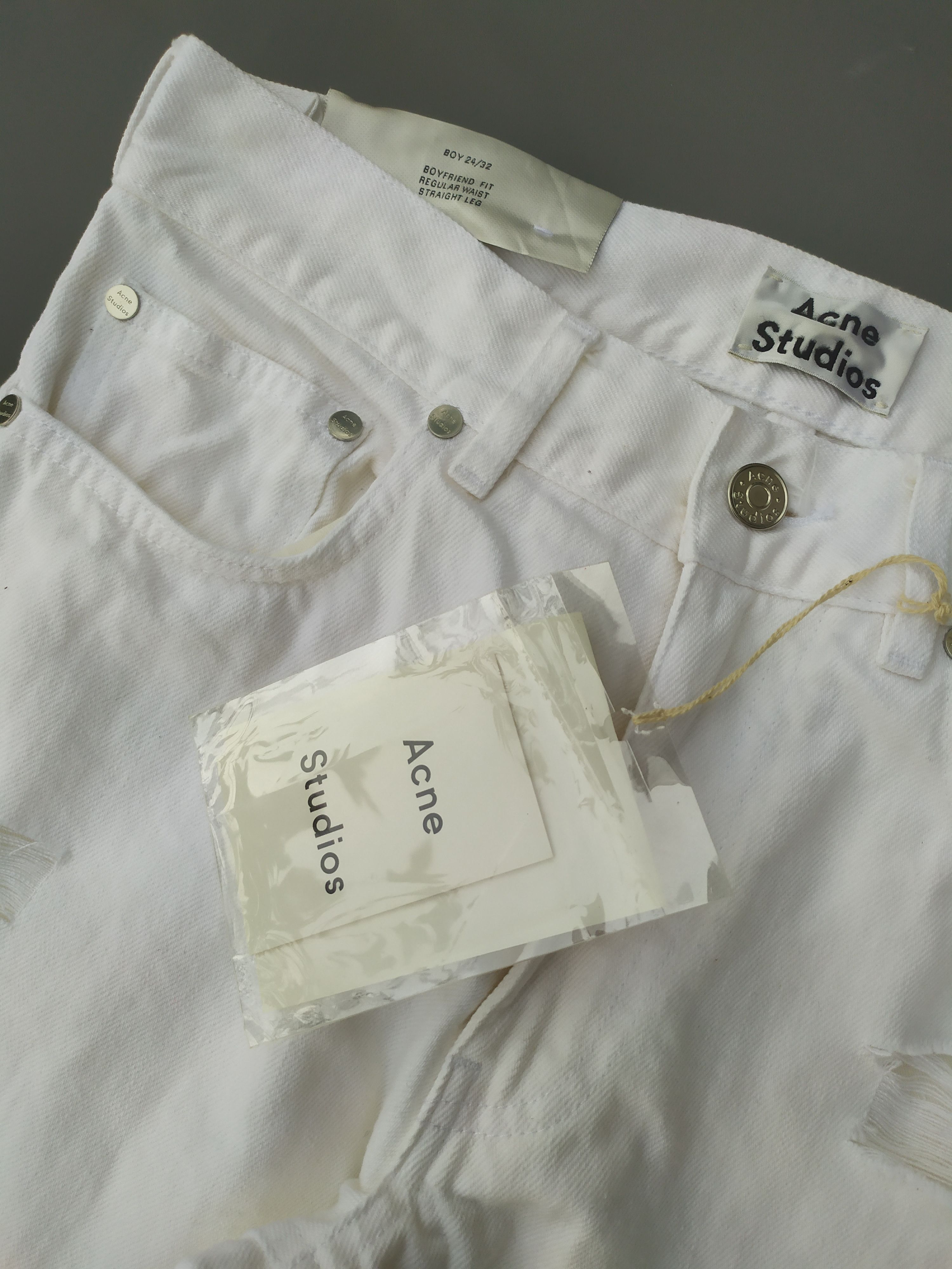 Acne Studios Acne Studios Boy White Distressed Jeans Size US 29 - 5 Thumbnail