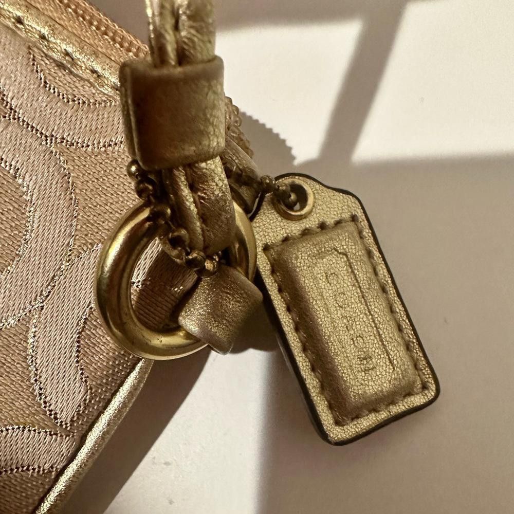 Coach Coach Julia Op Art Signature Gold Light Khaki Wristlet Size ONE SIZE - 3 Thumbnail