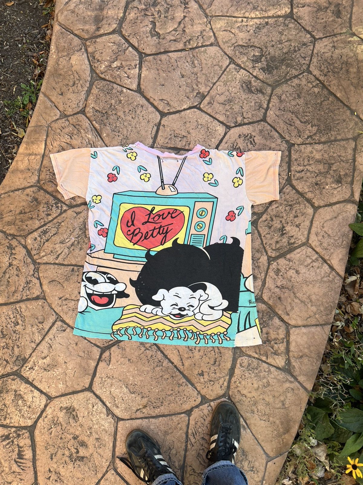 Other Thrashed 90’s “I Love Betty” Betty Boop All Over TV T-Shirt Size US XL / EU 56 / 4 - 2 Thumbnail