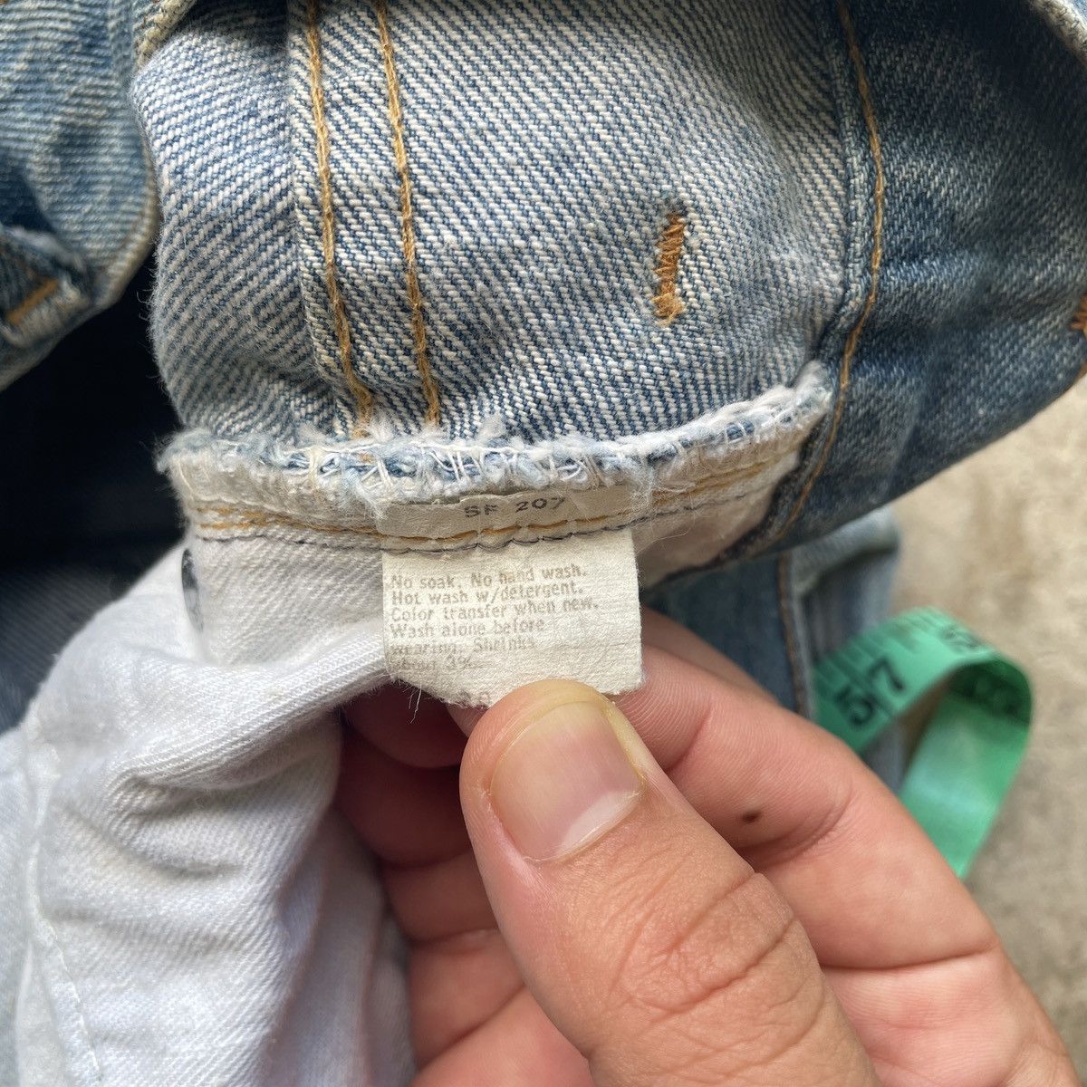 Levi's 80s Vintage Levis 517 Flare Faded Jeans Bootcut Denim Pants Size US 30 / EU 46 - 9 Thumbnail