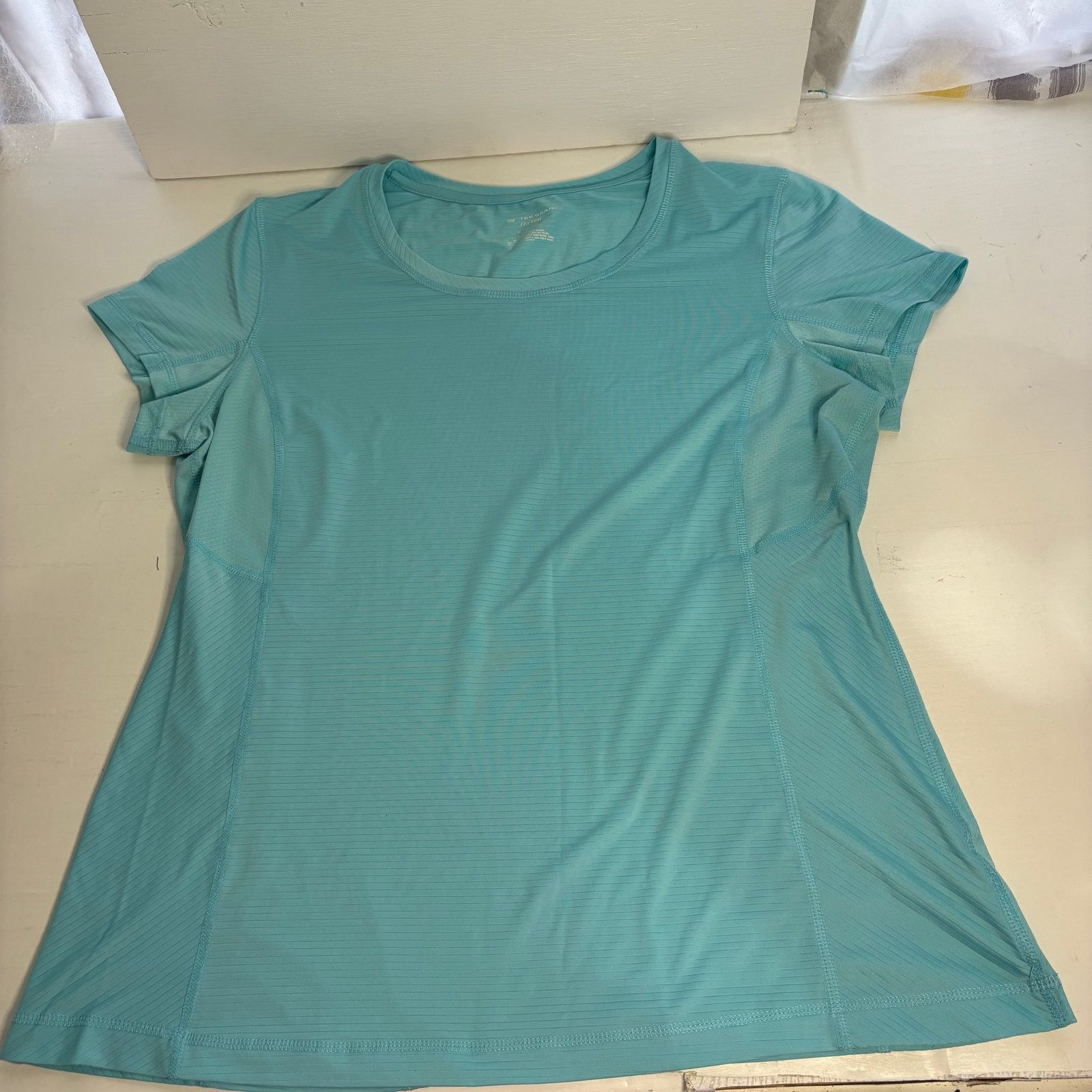 Tek Gear Tek Gear DryTek Light Blue Shadow Stripe Athletic Tee XL Size XL / US 12-14 / IT 48-50 - 1 Thumbnail