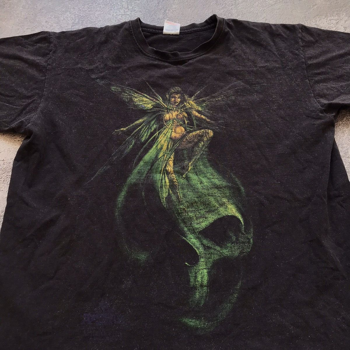 Vintage Vintage 90s Sun Faded Graphic Tee Dark Fairy Angel Y2K L Size US L / EU 52-54 / 3 - 3 Thumbnail