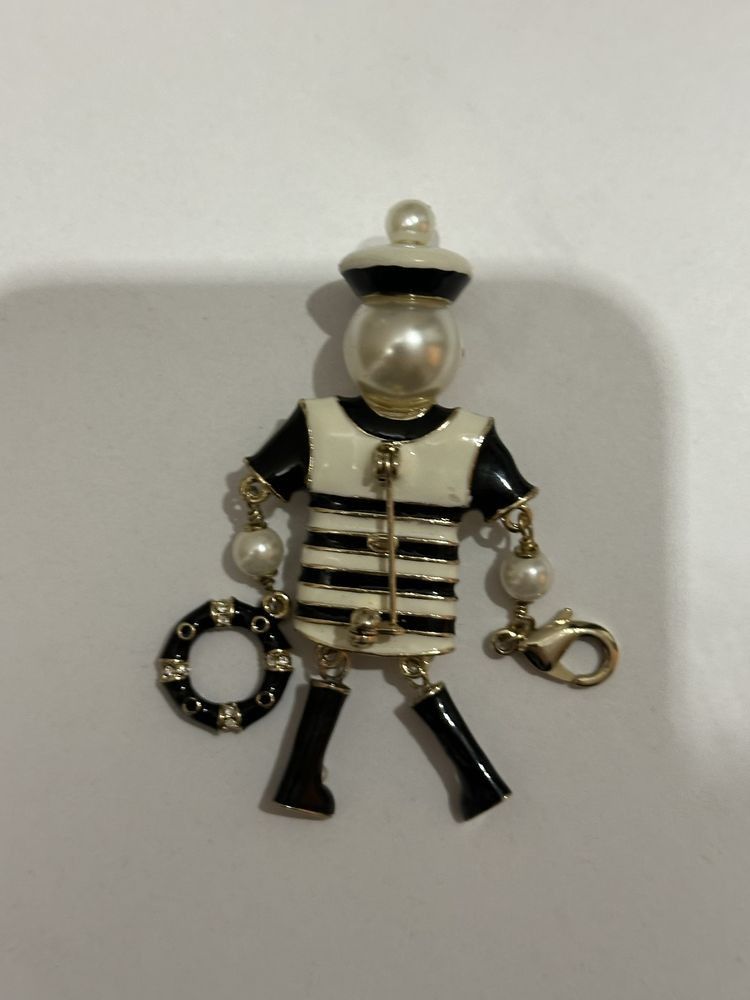 Chanel Chanel Nautical Figural Enamel Brooch Autumn 2019 Collection Size ONE SIZE - 6 Thumbnail