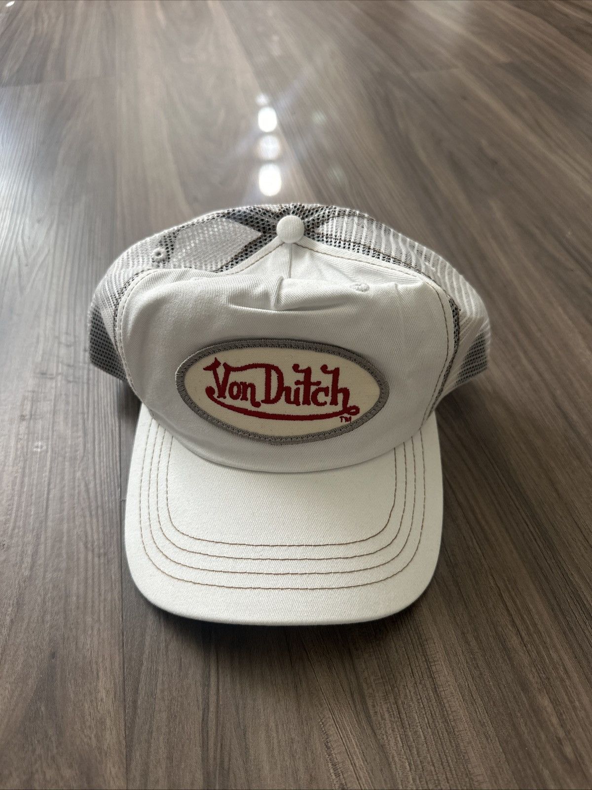 Von Dutch VON DUTCH White Mesh Trucker Snapback - Adjustable Hat Size ONE SIZE - 1 Thumbnail