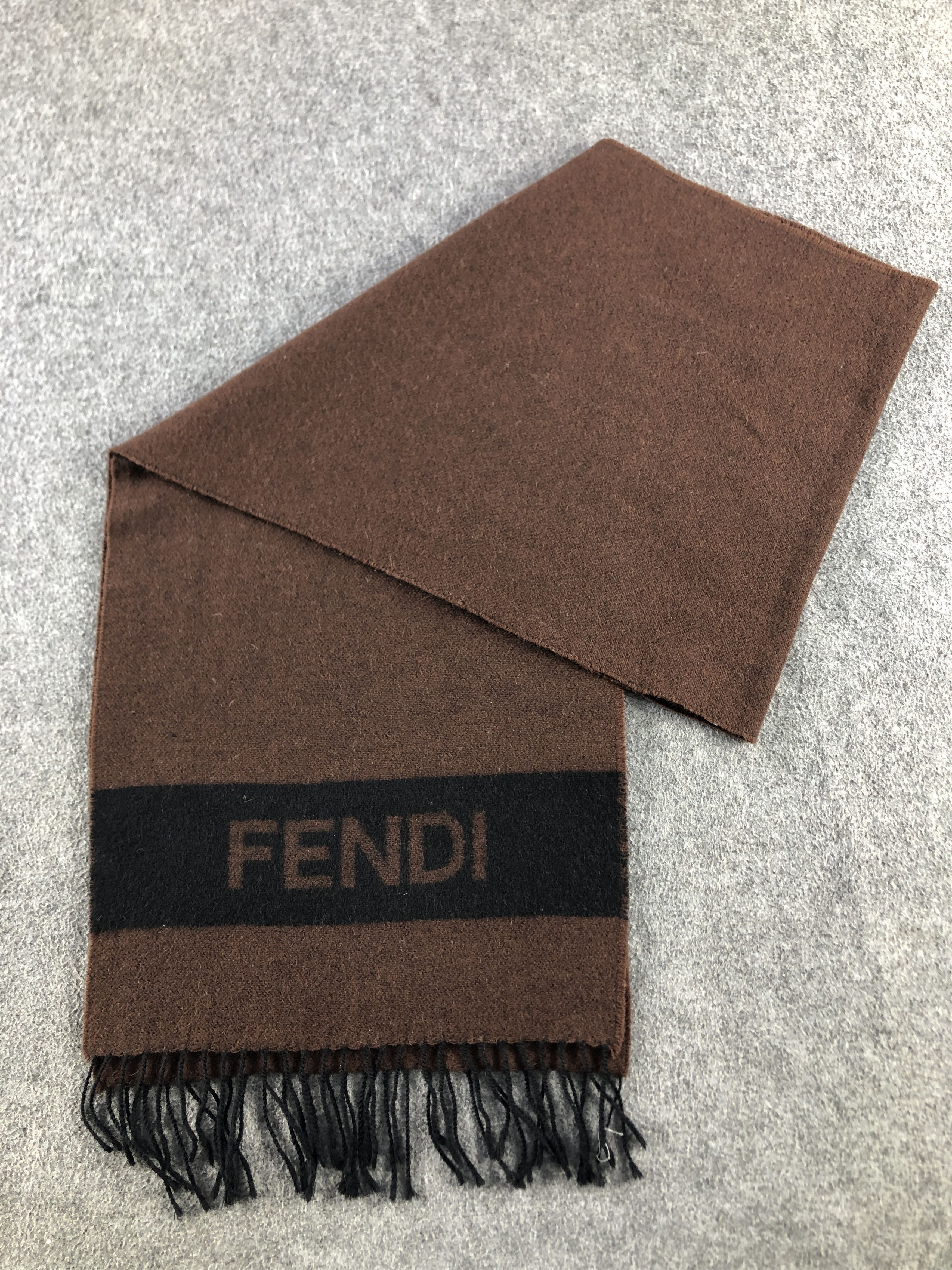 Fendi Fendi Scarf / Muffler / Neckwear P920 Size ONE SIZE - 5 Thumbnail