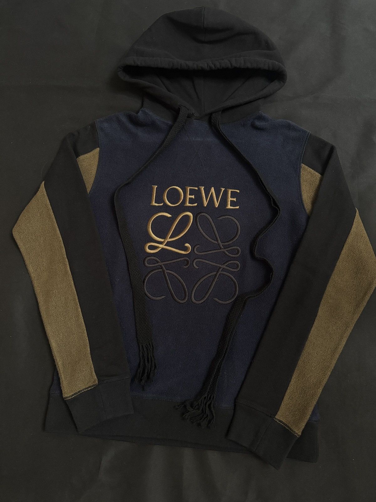 Loewe Loewe Anagram Embroidered Hoodie Size US XS / EU 42 / 0 - 3 Thumbnail