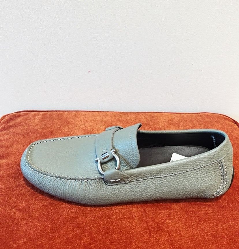 Salvatore Ferragamo o1s1rm1125 Gulliver Loafers in Grey Size US 8 / EU 41 - 1 Preview