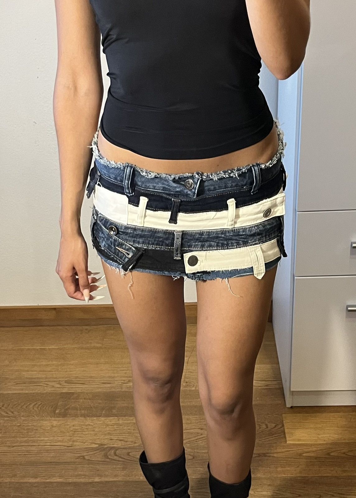 Miu Miu Custommade skirt | mini skirt | mini rock Size 24" / US 00 / IT 34 - 2 Thumbnail
