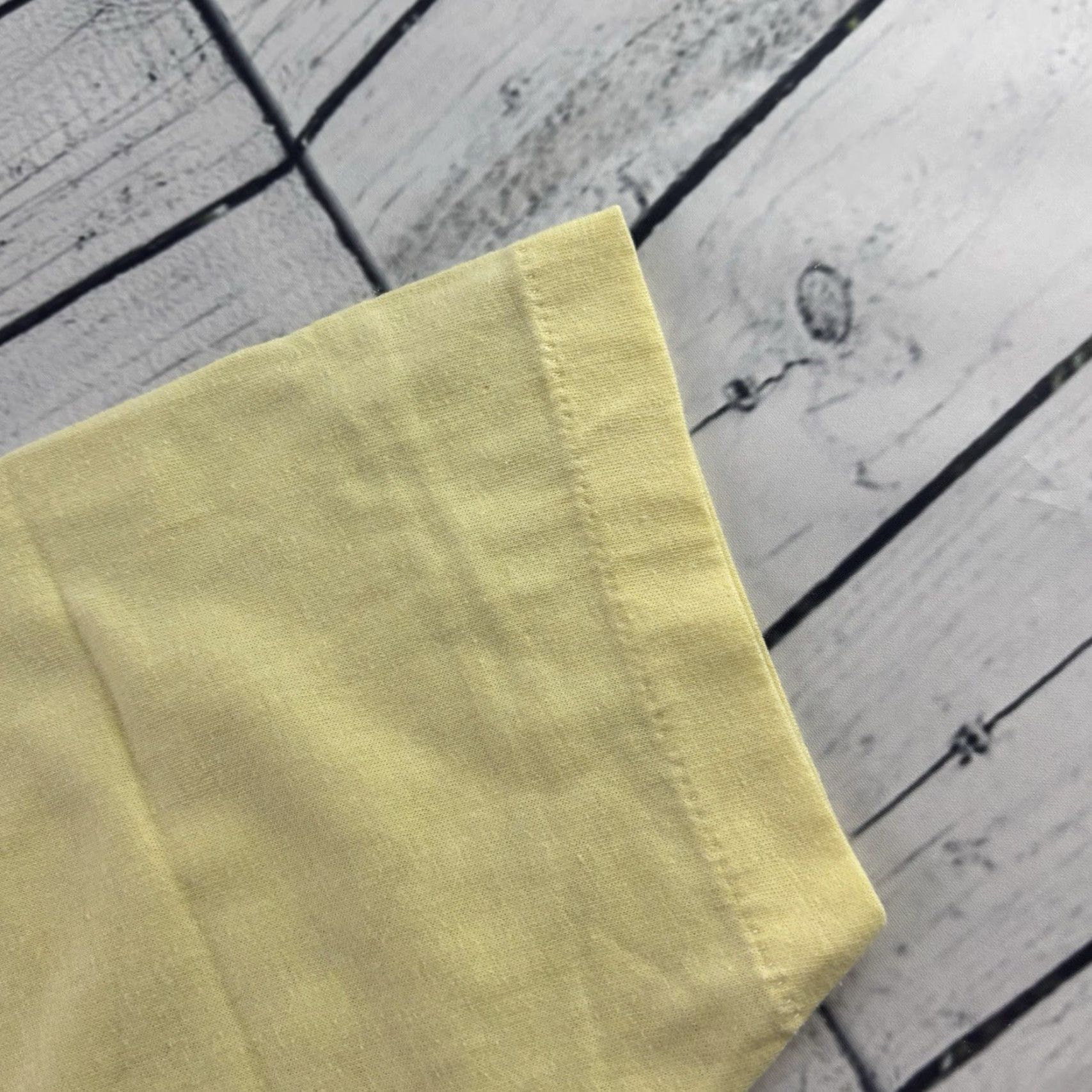 Vintage Vintage Sportswear T-Shirt Men XL Yellow Short Sleeve Shirts Shirts Mens Large Vintage Sportswear Yellow T-Shirt XL Men Size US XL / EU 56 / 4 - 7 Thumbnail