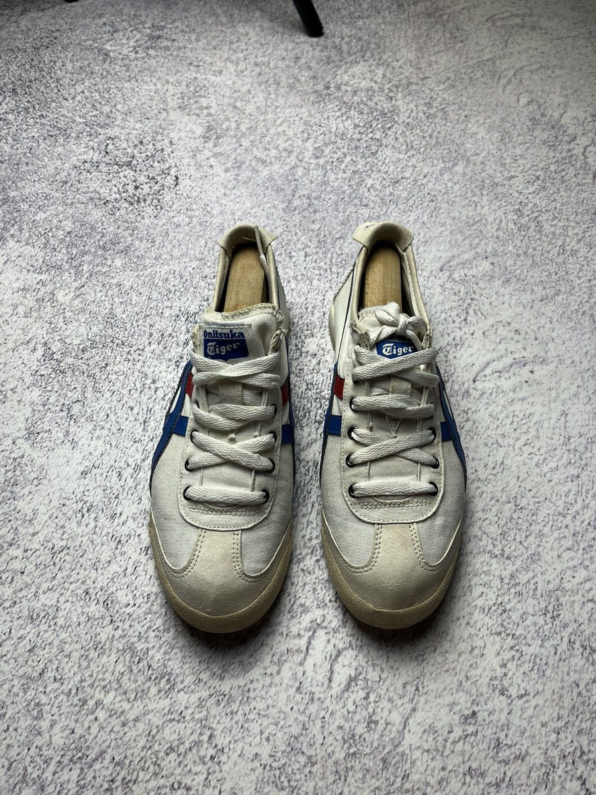 Asics Asics Onitsuka Tiger Mexico 66 Distressed Sneakers 10 Rare Size US 6 / EU 39 - 14 Thumbnail
