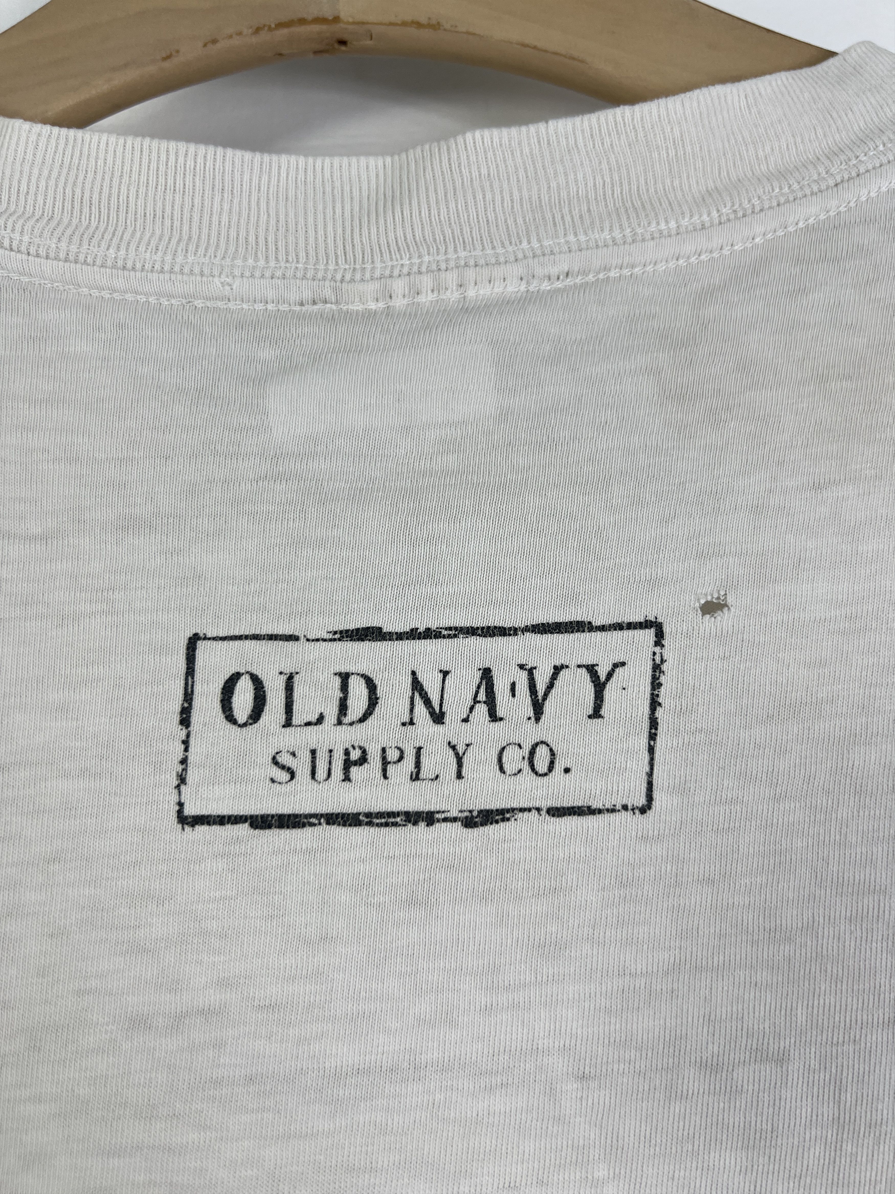 Old Navy No.5189 Old Navy Supply Co. Box Logo Graphic Tee Size US L / EU 52-54 / 3 - 12 Thumbnail