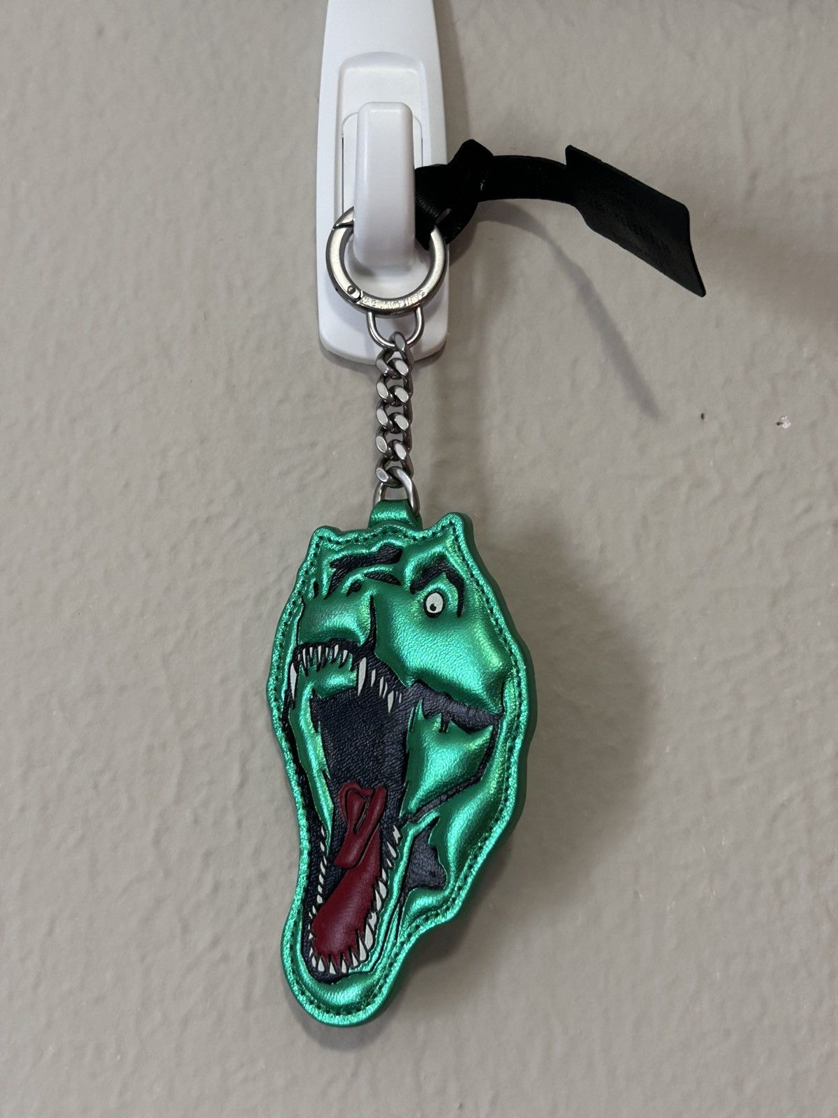 Saint Laurent Paris SS17 Saint Laurent T rex keychain Size ONE SIZE - 1 Thumbnail