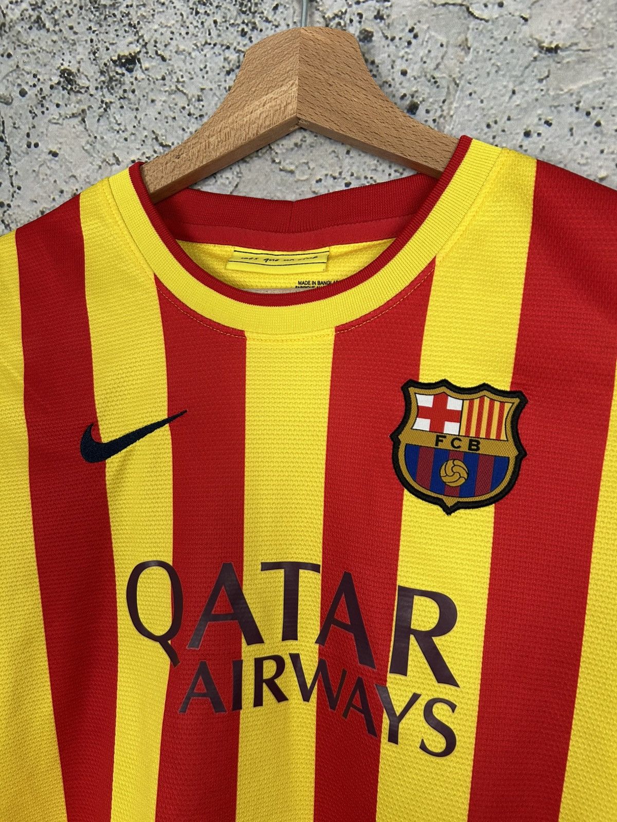 Nike Messi FC Barcelona Soccer Jersey Nike Football Sport Rare Size US XS / EU 42 / 0 - 4 Thumbnail