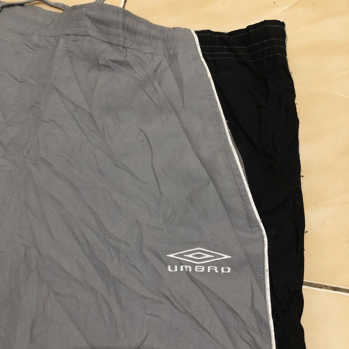 Umbro Vintage UMBRO Baggy Sweat Pant Size US 36 / EU 52 - 2 Thumbnail