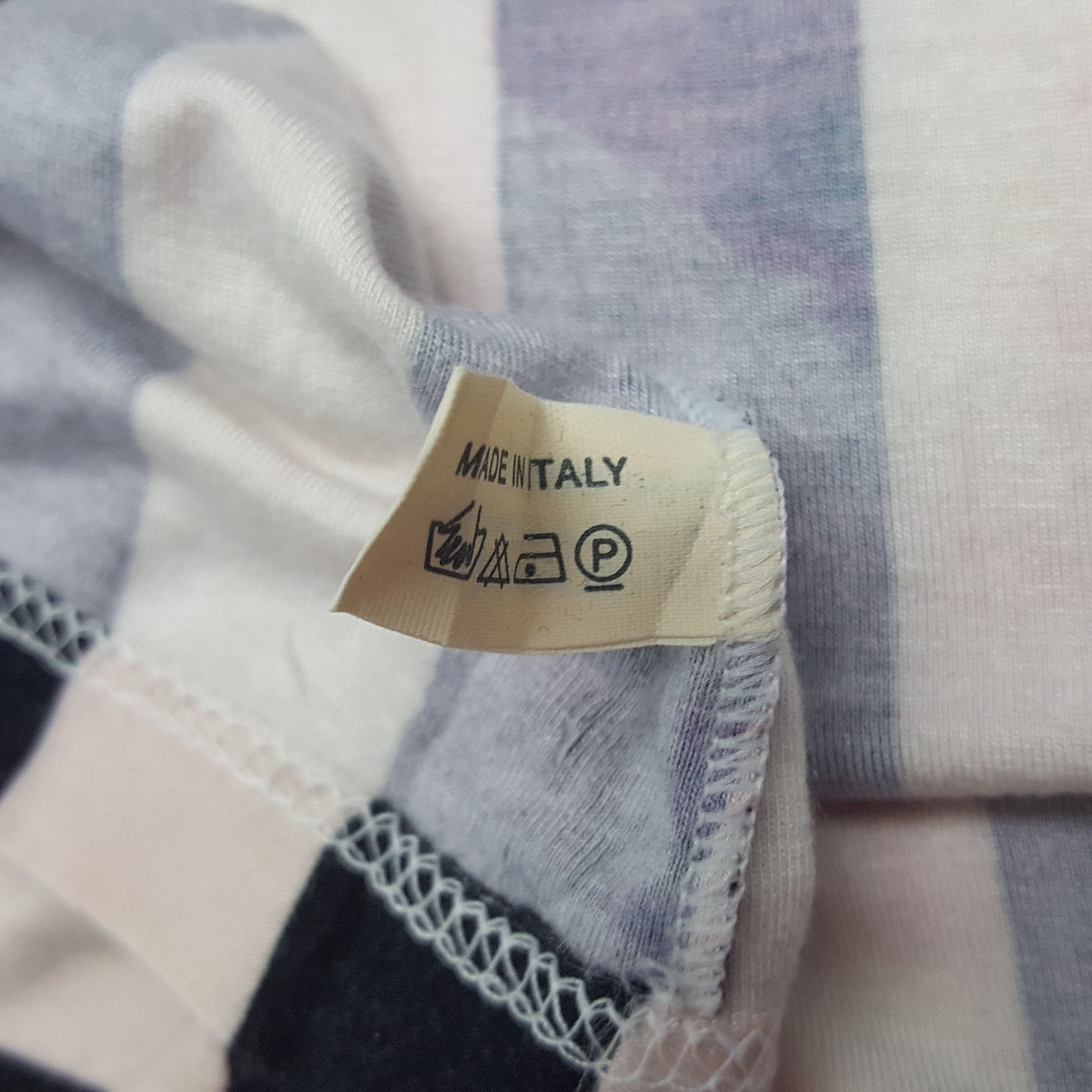 Fendi × Vintage Vintage Fendi Italian Brand Monogram Art Tshirt Size US XXS / EU 40 - 5 Thumbnail