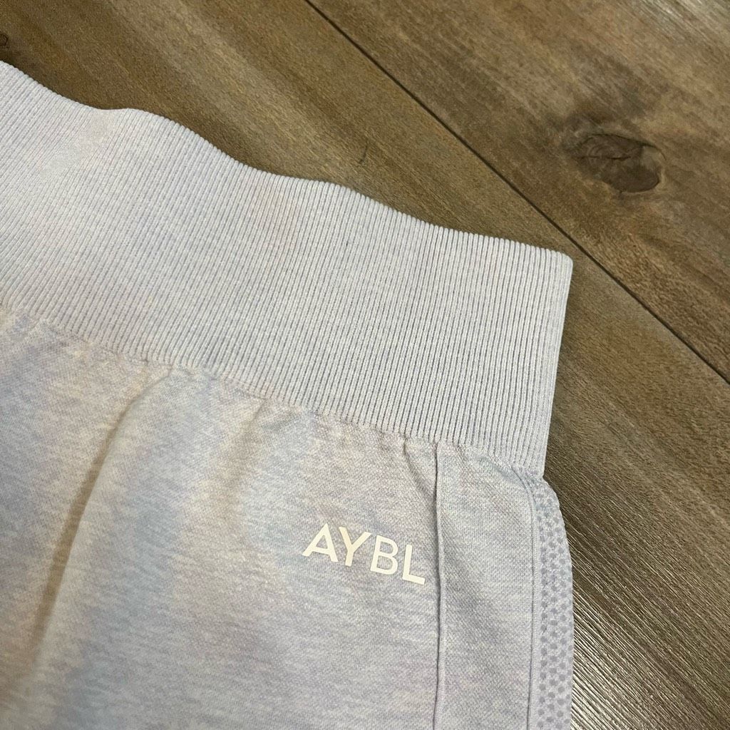 Gymshark Aybl Light Blue Activewear Biker Shorts Women Medium Bin G-3 Size 27" / US 4 / IT 40 - 2 Thumbnail