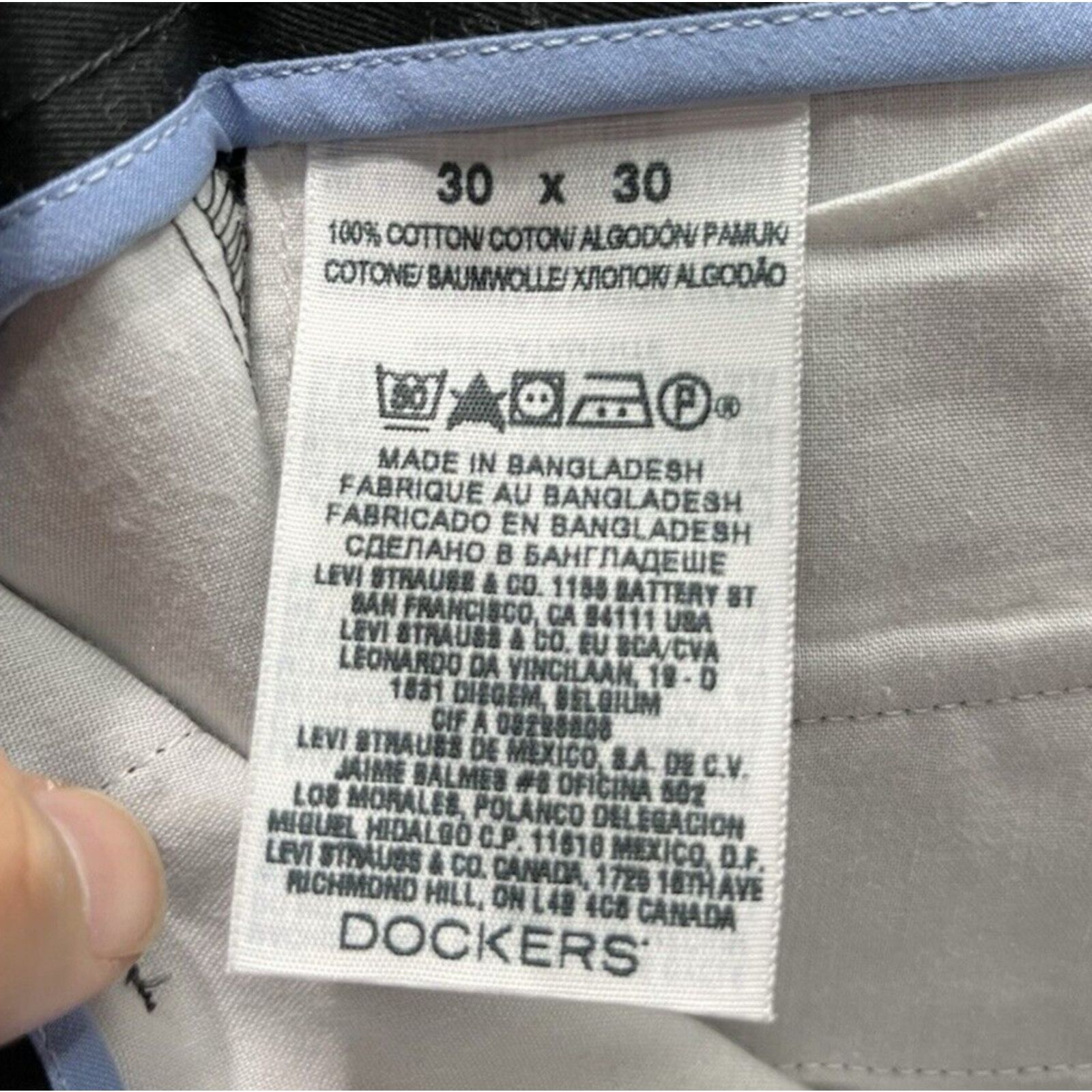 Other NEW DOCKERS MENS SIGNATURE KHAKI SLIM FIT D1 BLACK SZ 30 Size US 30 / EU 46 - 9 Thumbnail