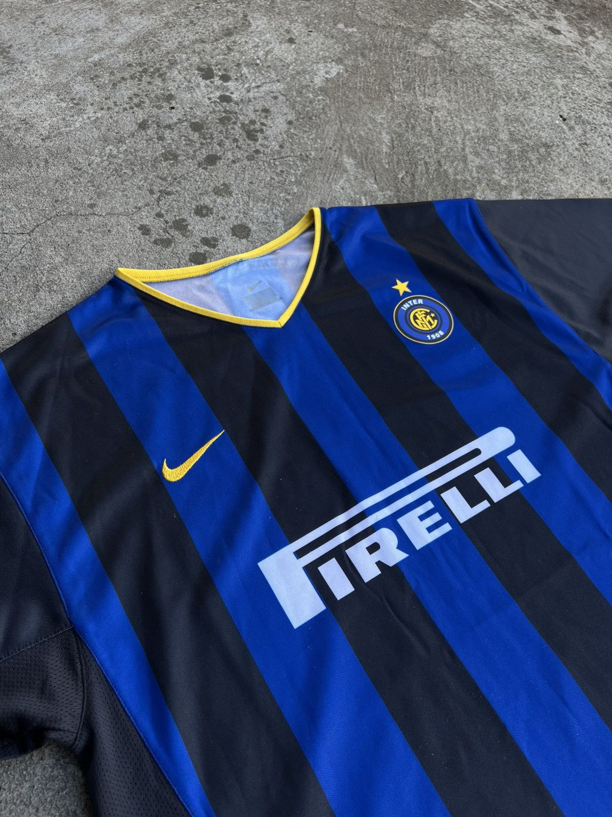 Nike Crazy Vintage Inter Milan Nike Jersey 2000s Home Soccer y2k Size US M / EU 48-50 / 2 - 4 Thumbnail