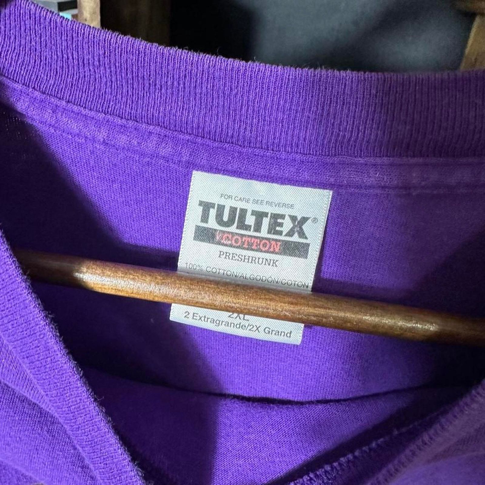 Tultex Vintage 90s Oklahoma Embroidered Tee Mens 2XL Purple Shirt Size US XXL / EU 58 / 5 - 3 Thumbnail