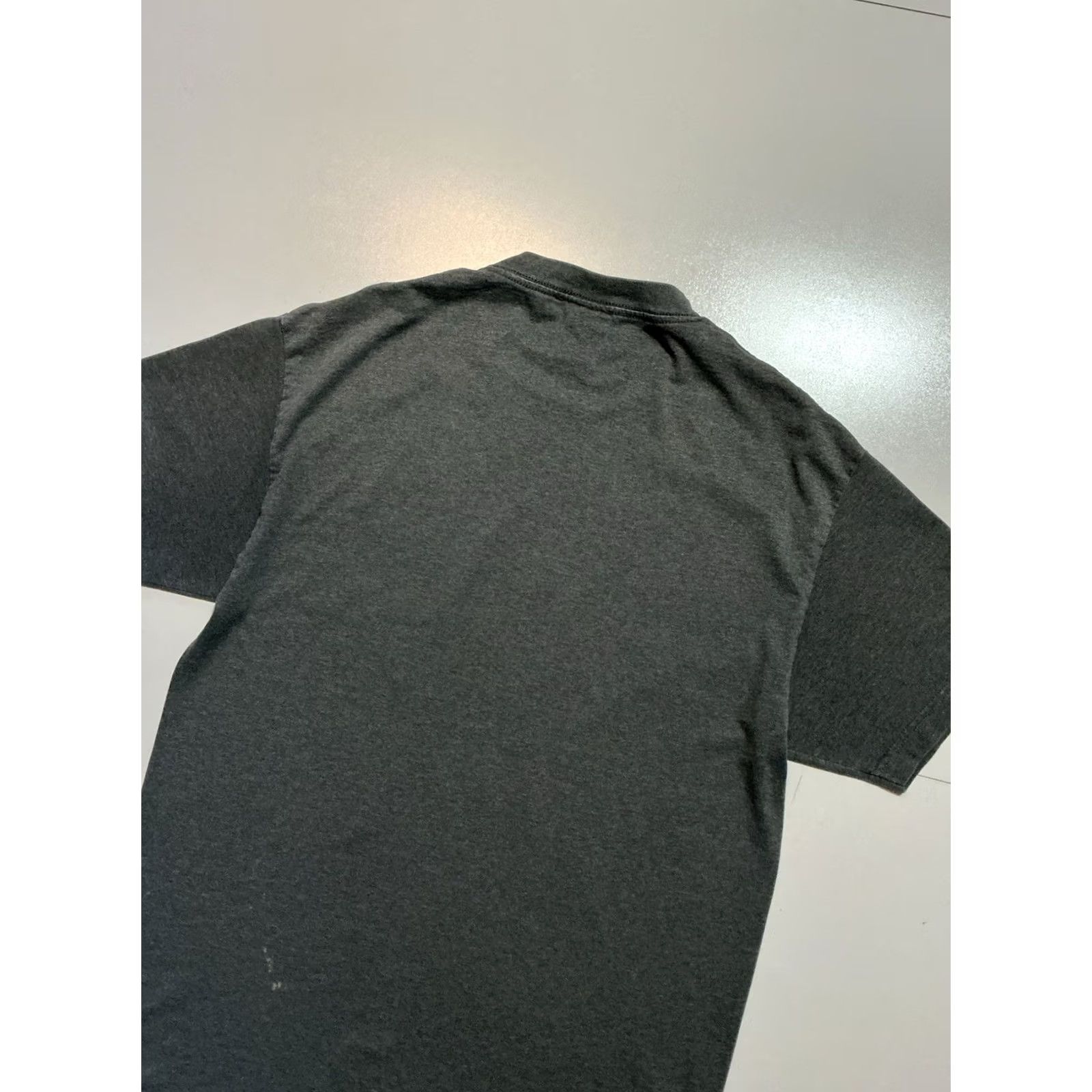 Vintage VINTAGE 90s Planet Earth Skateboards T-Shirt S/S Made In USA Gray Large Mens Graphic S/S 90s Theme Size US L / EU 52-54 / 3 - 5 Thumbnail