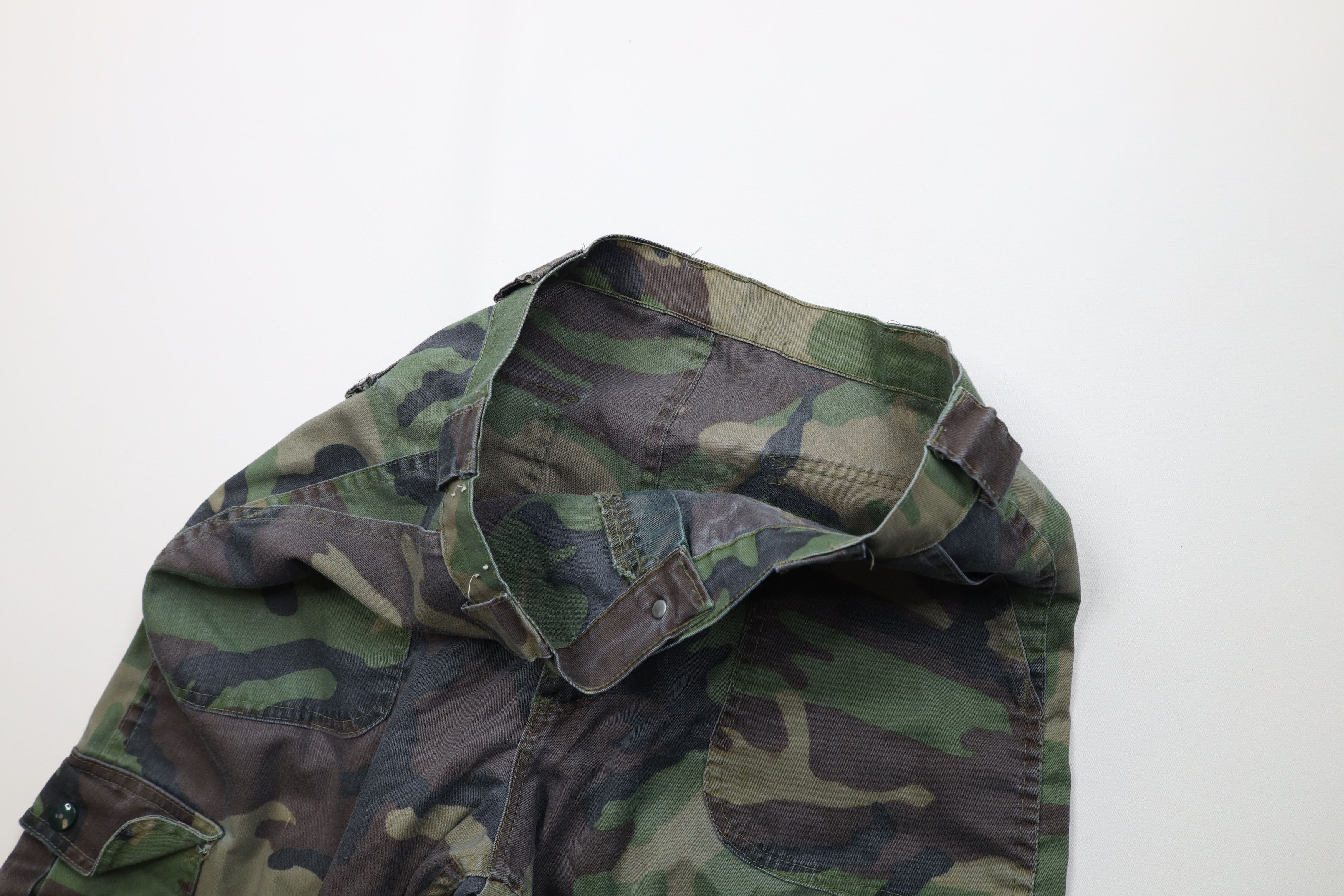 Vintage Vintage 70s 80s Streetwear Wide Leg Camouflage Utility Pants Size US 32 / EU 48 - 9 Thumbnail