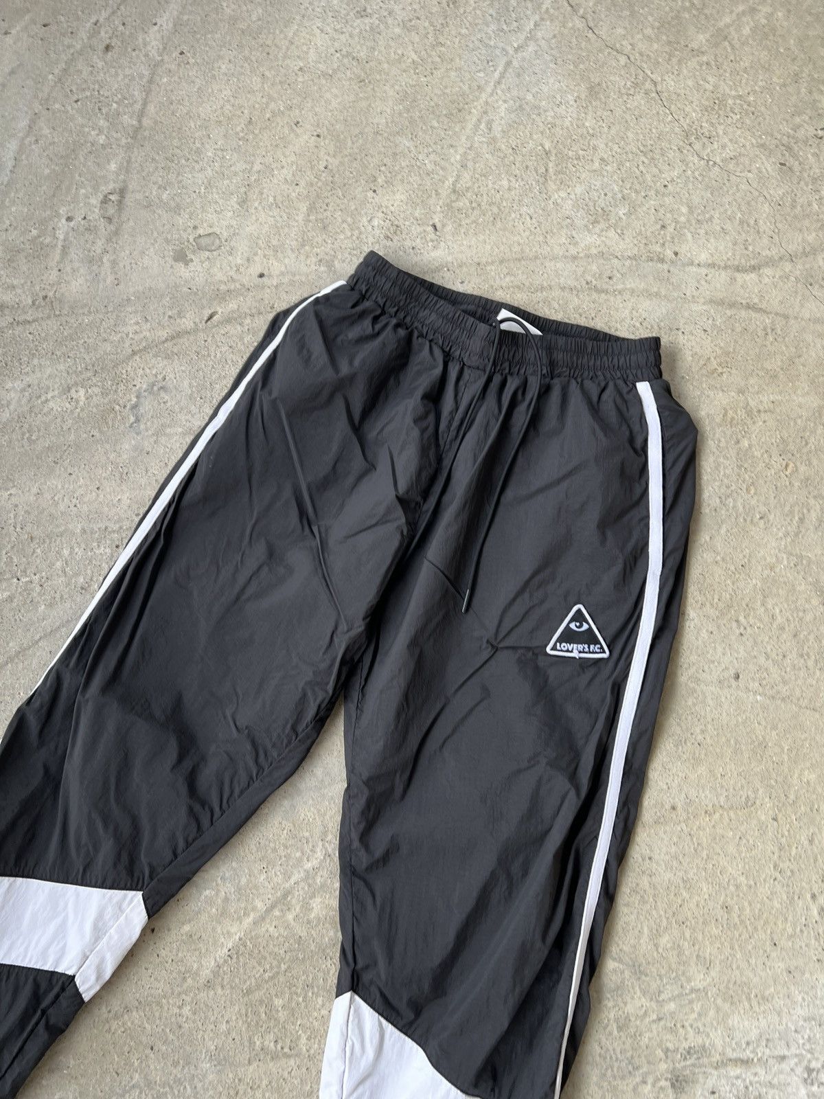 H&M H&M Lover's F.C. Sweatpants Size US 30 / EU 46 - 2 Thumbnail