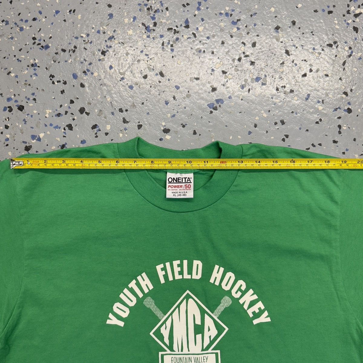 Vintage Vintage 90s Oneita Youth Field Hockey Graphic Shirt XL USA Size US XL / EU 56 / 4 - 5 Thumbnail