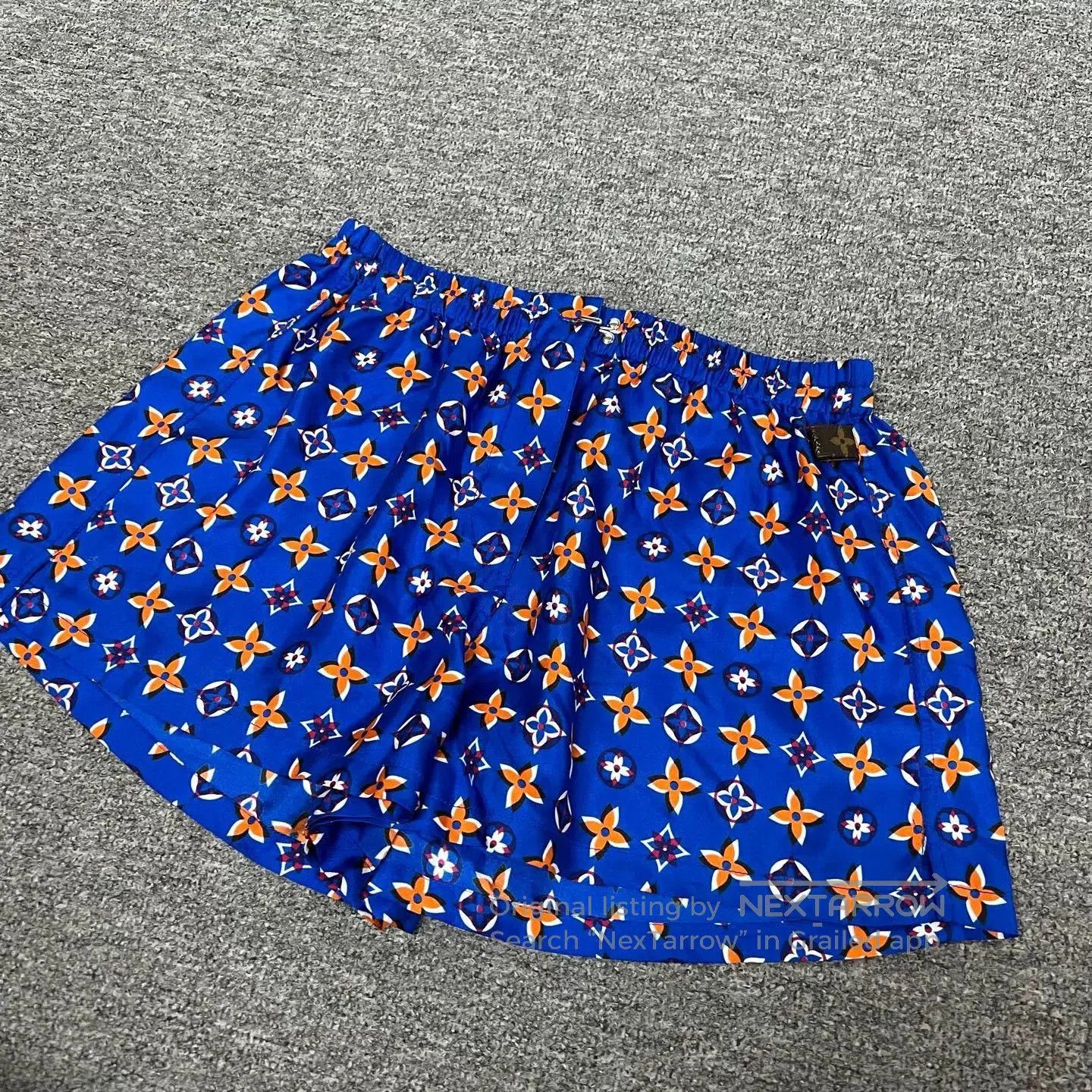 Louis Vuitton Louis Vuitton Monogram Silk Casual Shorts. Size 35" - 3 Thumbnail