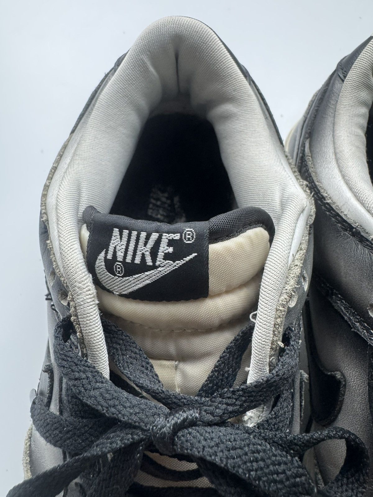 Nike 2003 Nike Dunk Low Premium Haze Size US 9 / EU 42 - 12 Thumbnail